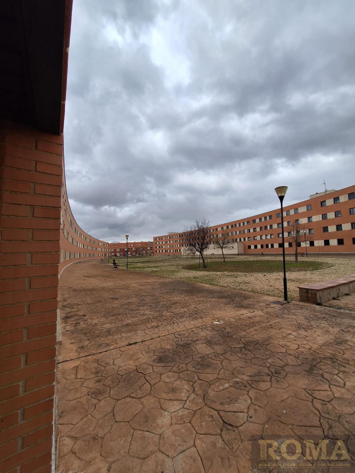 For sale of flat in Salamanca