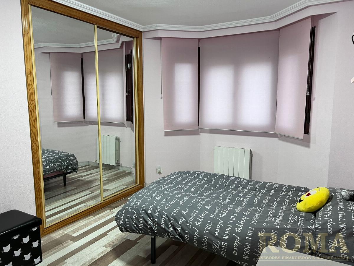 For sale of chalet in Cabrerizos