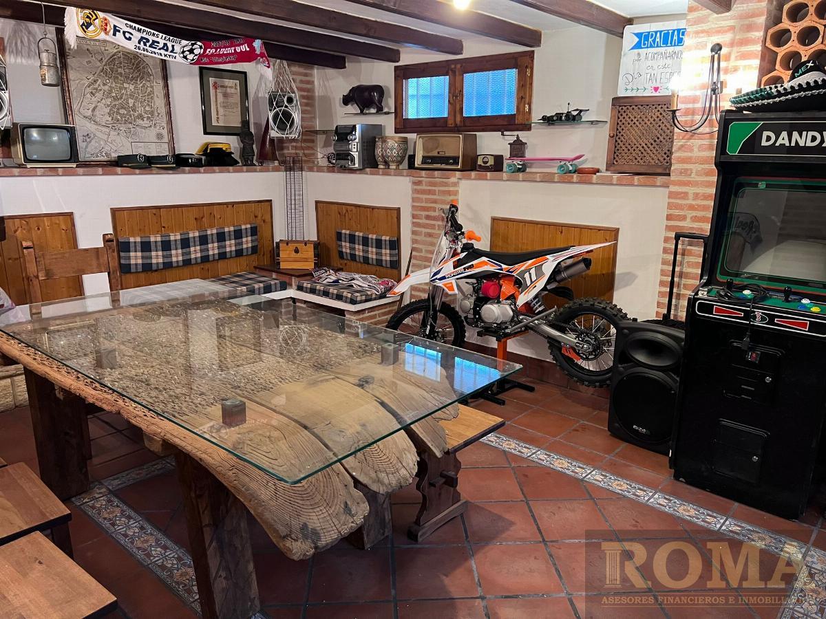 For sale of chalet in Cabrerizos