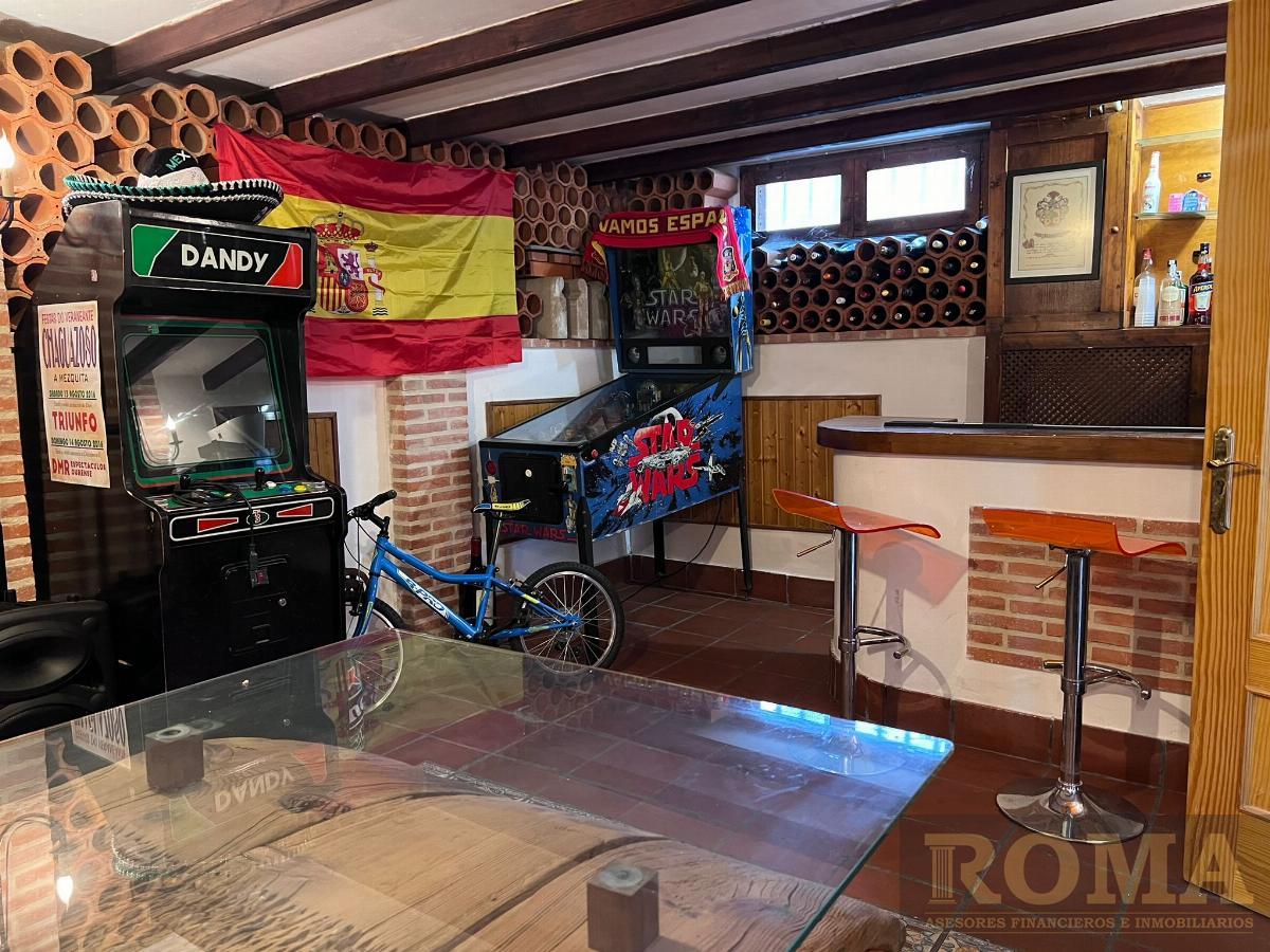 For sale of chalet in Cabrerizos