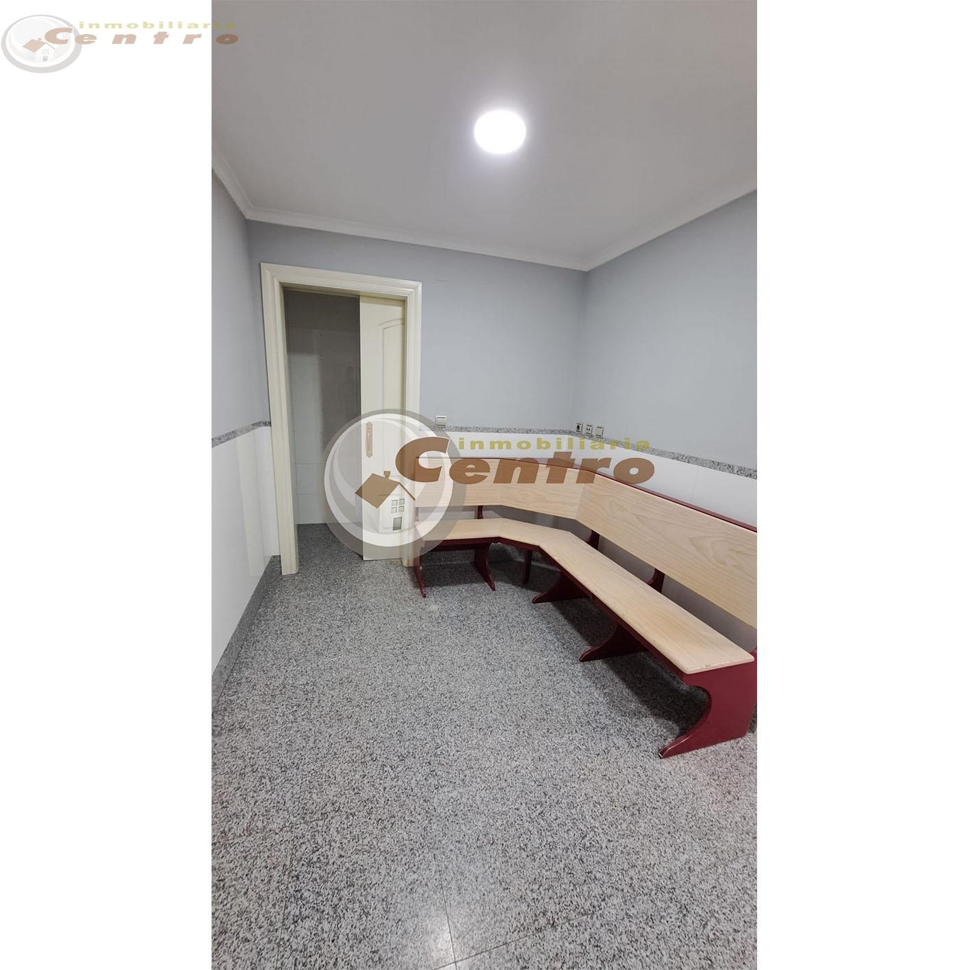 For sale of flat in Albacete