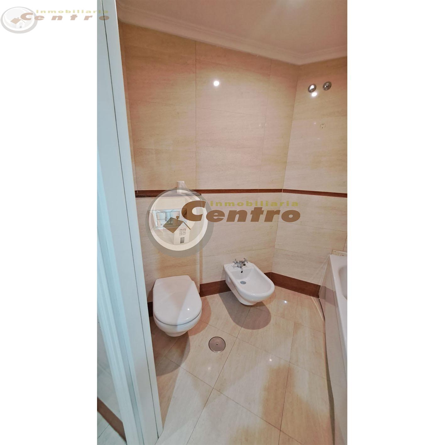 For sale of flat in Albacete