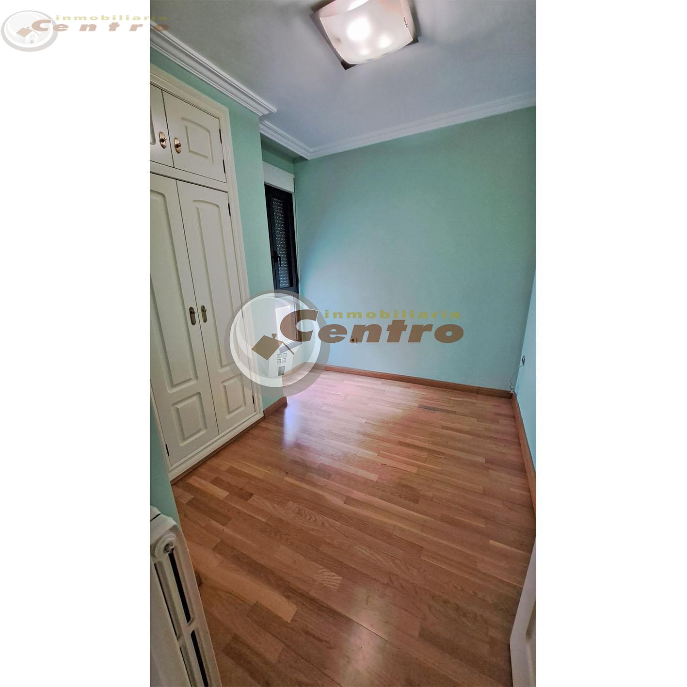 For sale of flat in Albacete