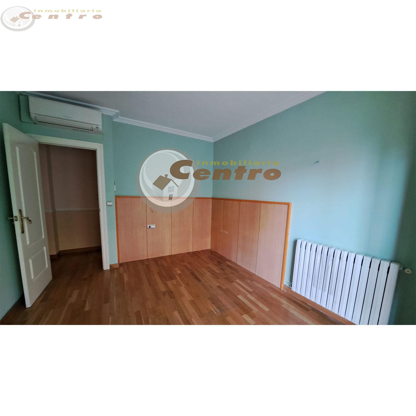 For sale of flat in Albacete