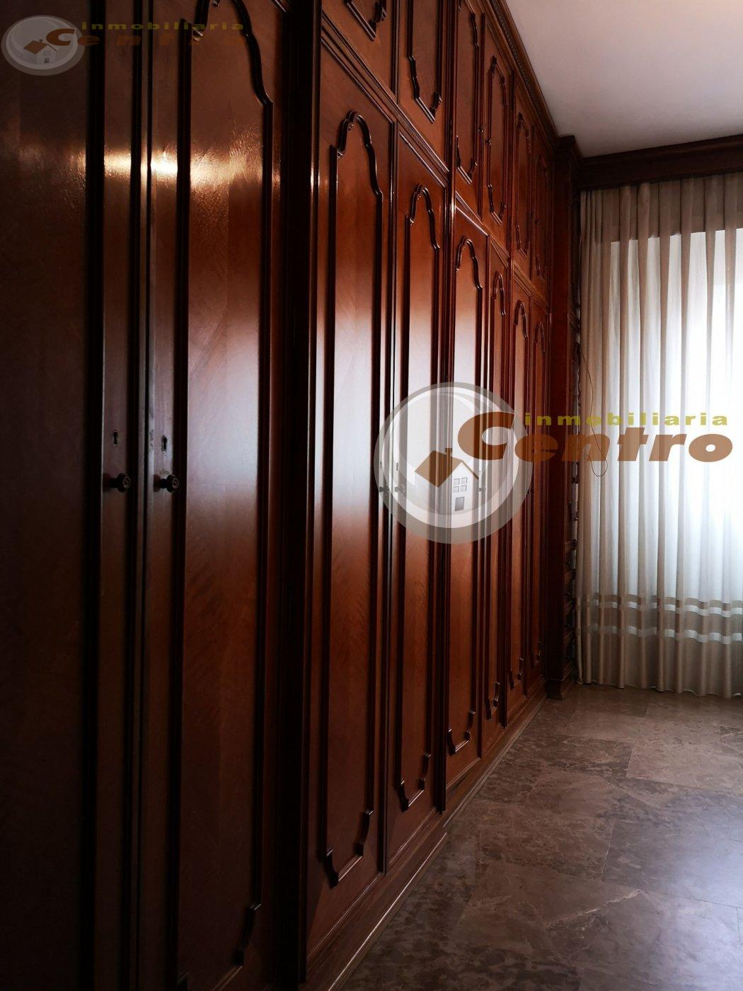 For sale of flat in Albacete