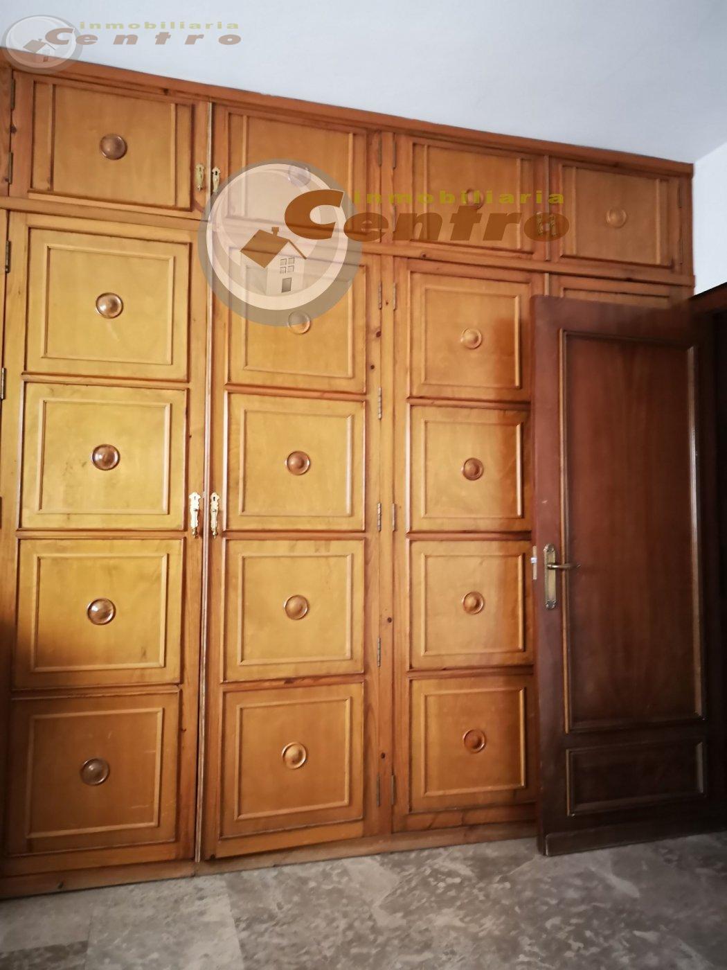 For sale of flat in Albacete