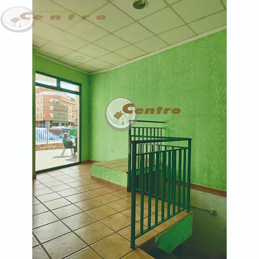 For rent of commercial in Albacete