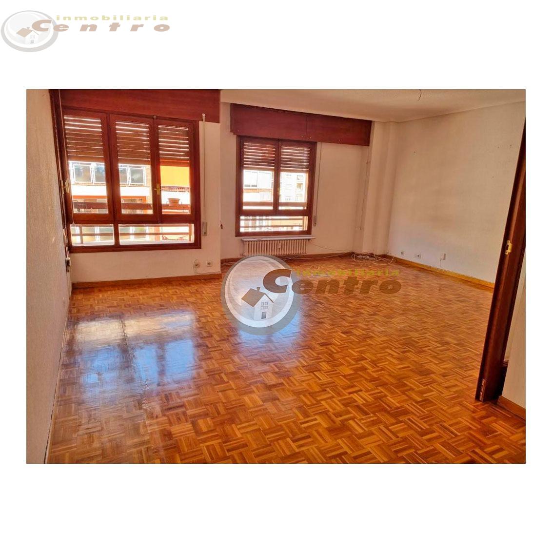 For sale of flat in Albacete