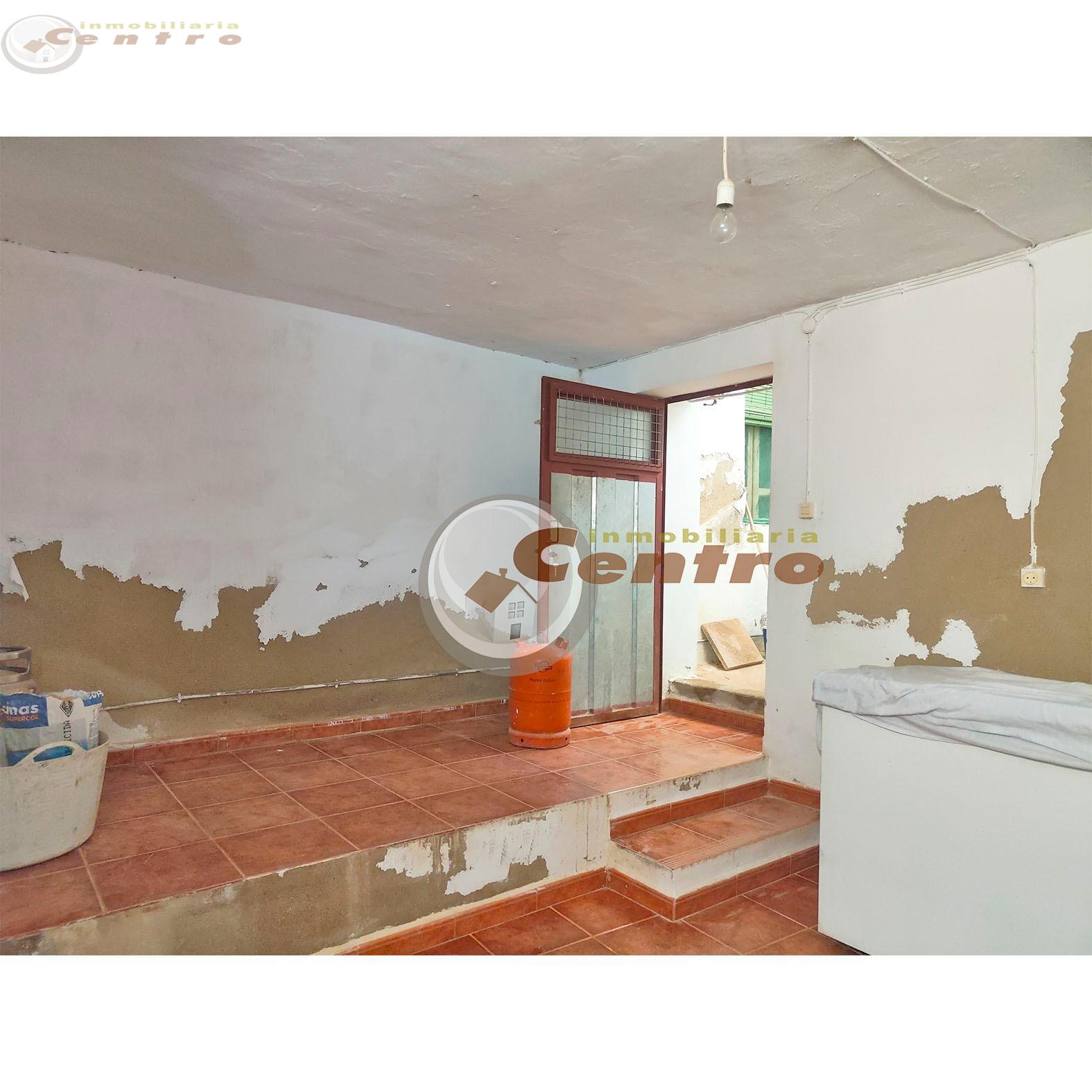 For sale of house in Abengibre