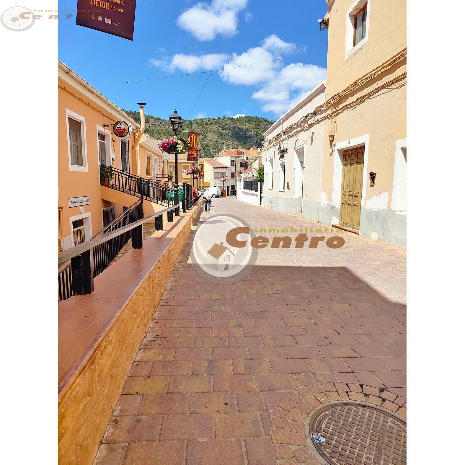For sale of house in Abengibre