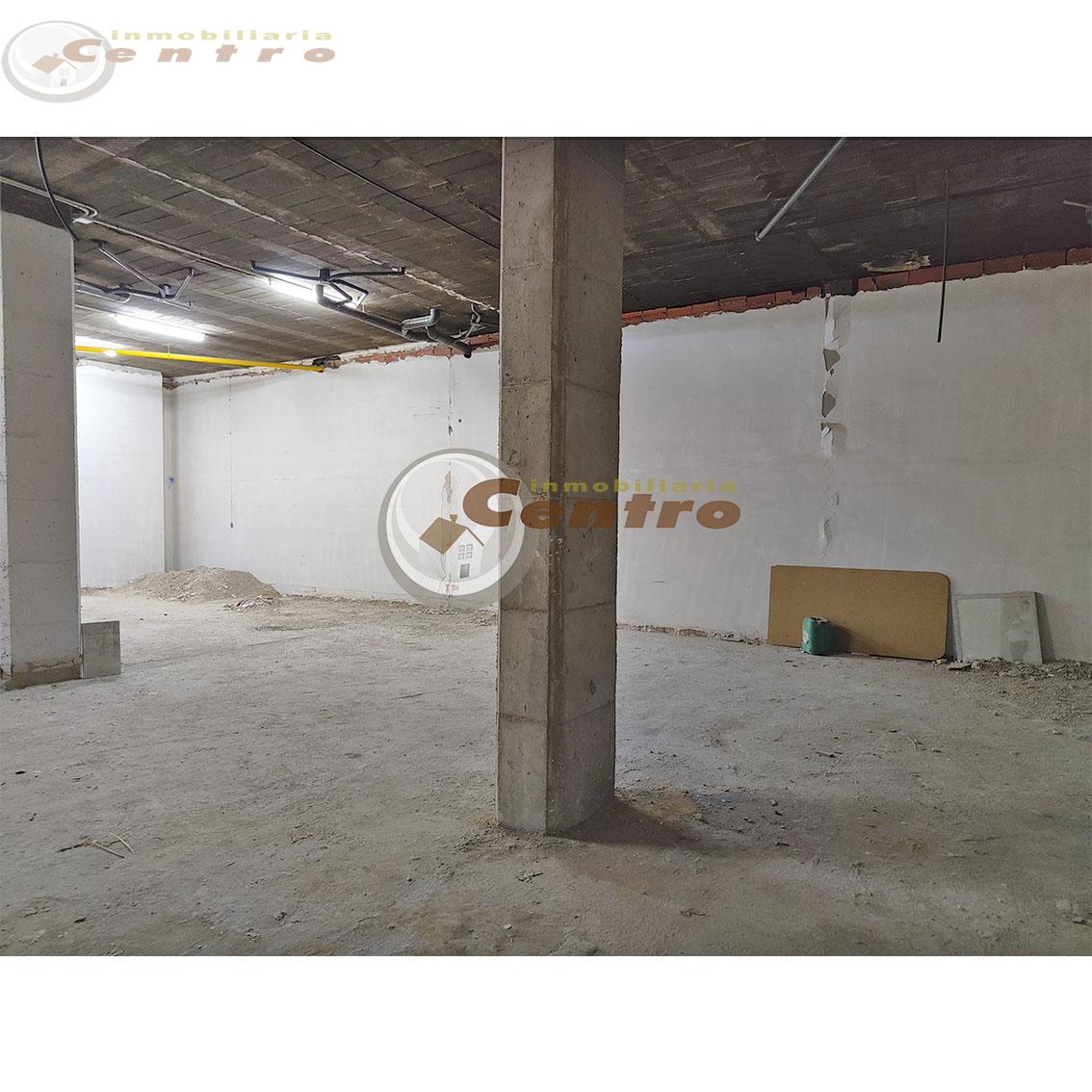 For sale of commercial in Albacete