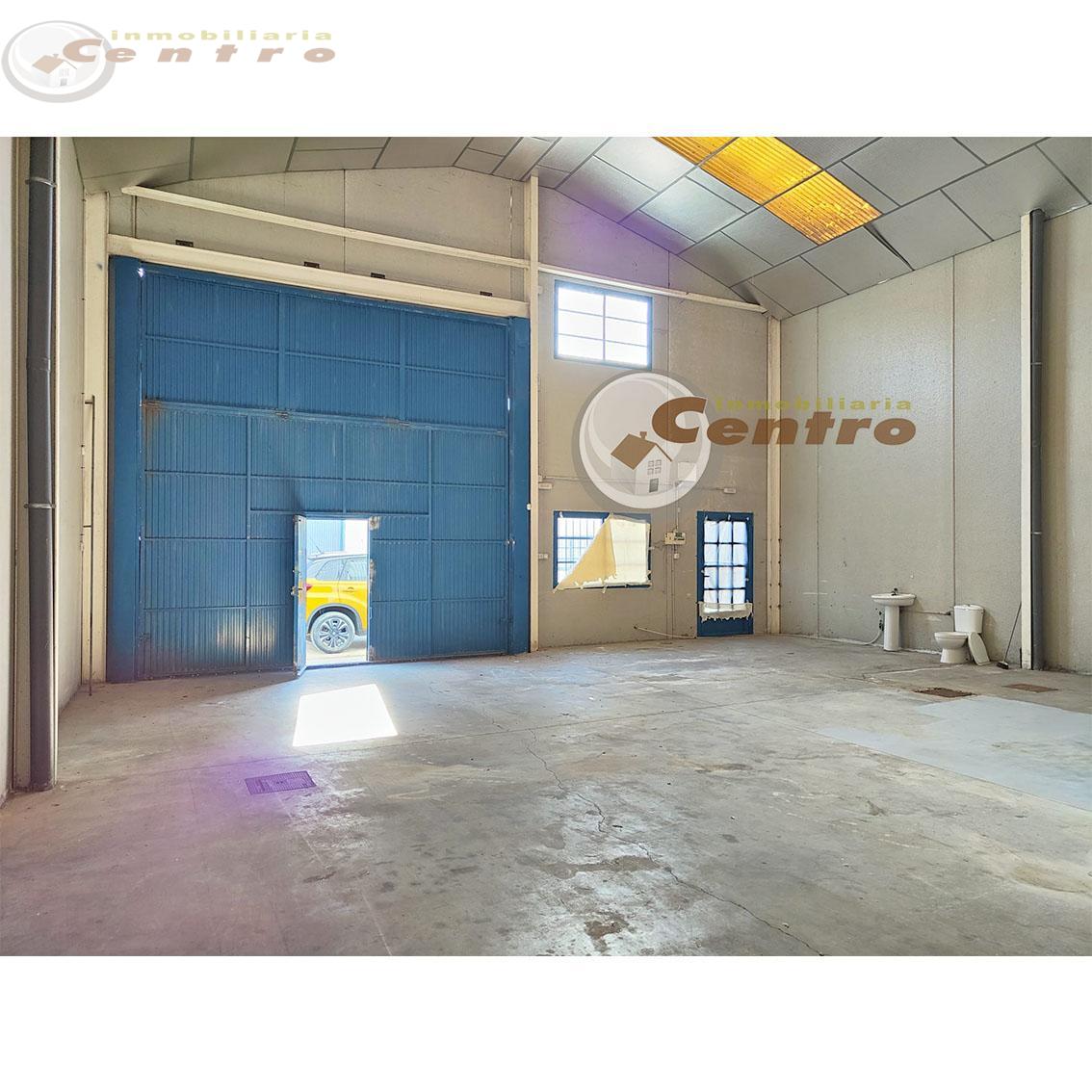 For sale of industrial plant/warehouse in Albacete