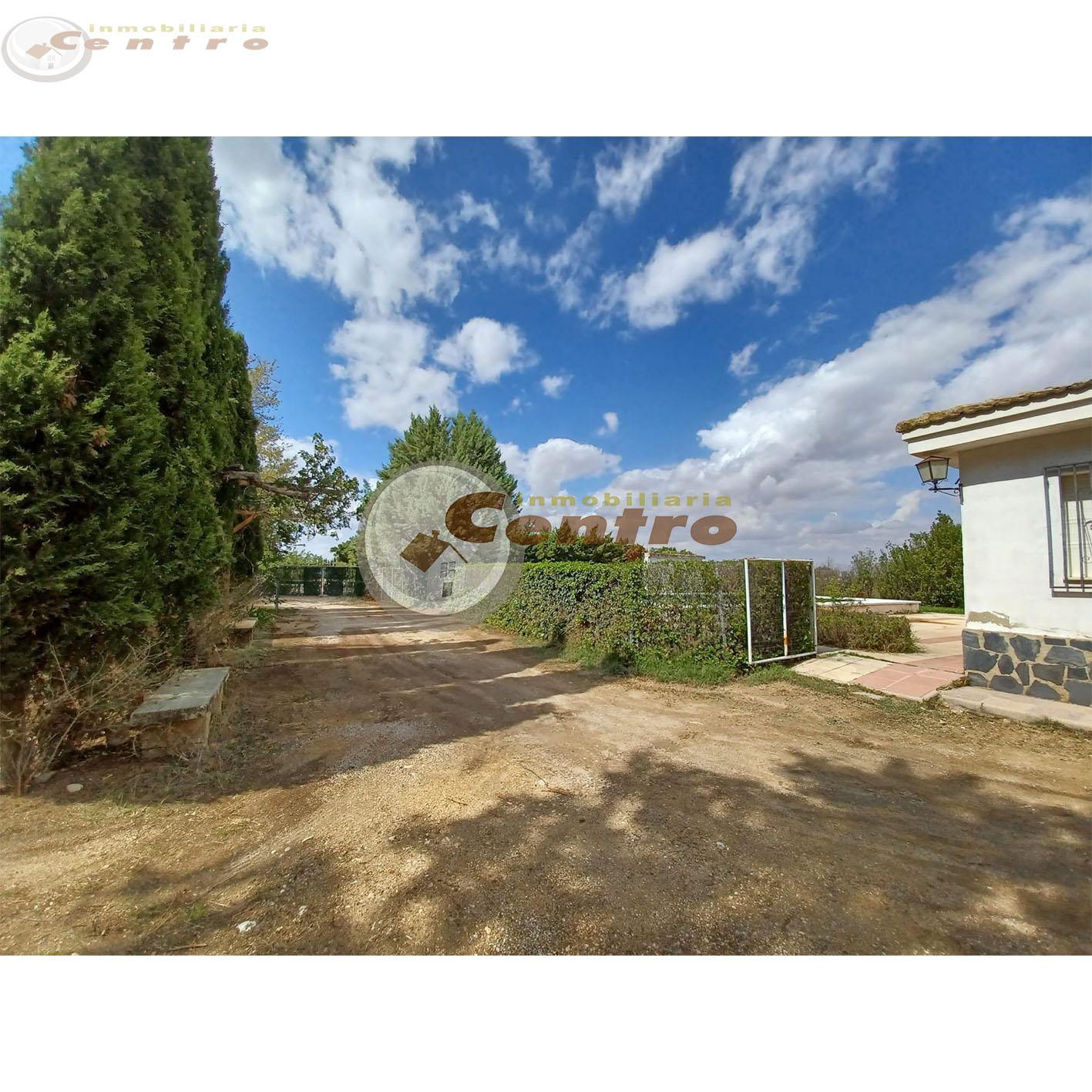 For sale of chalet in Albacete