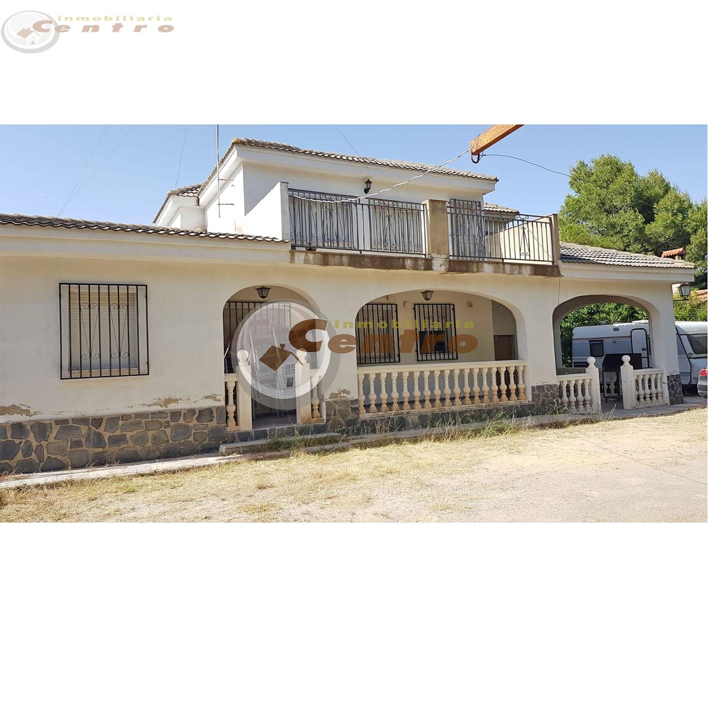 For sale of chalet in Albacete