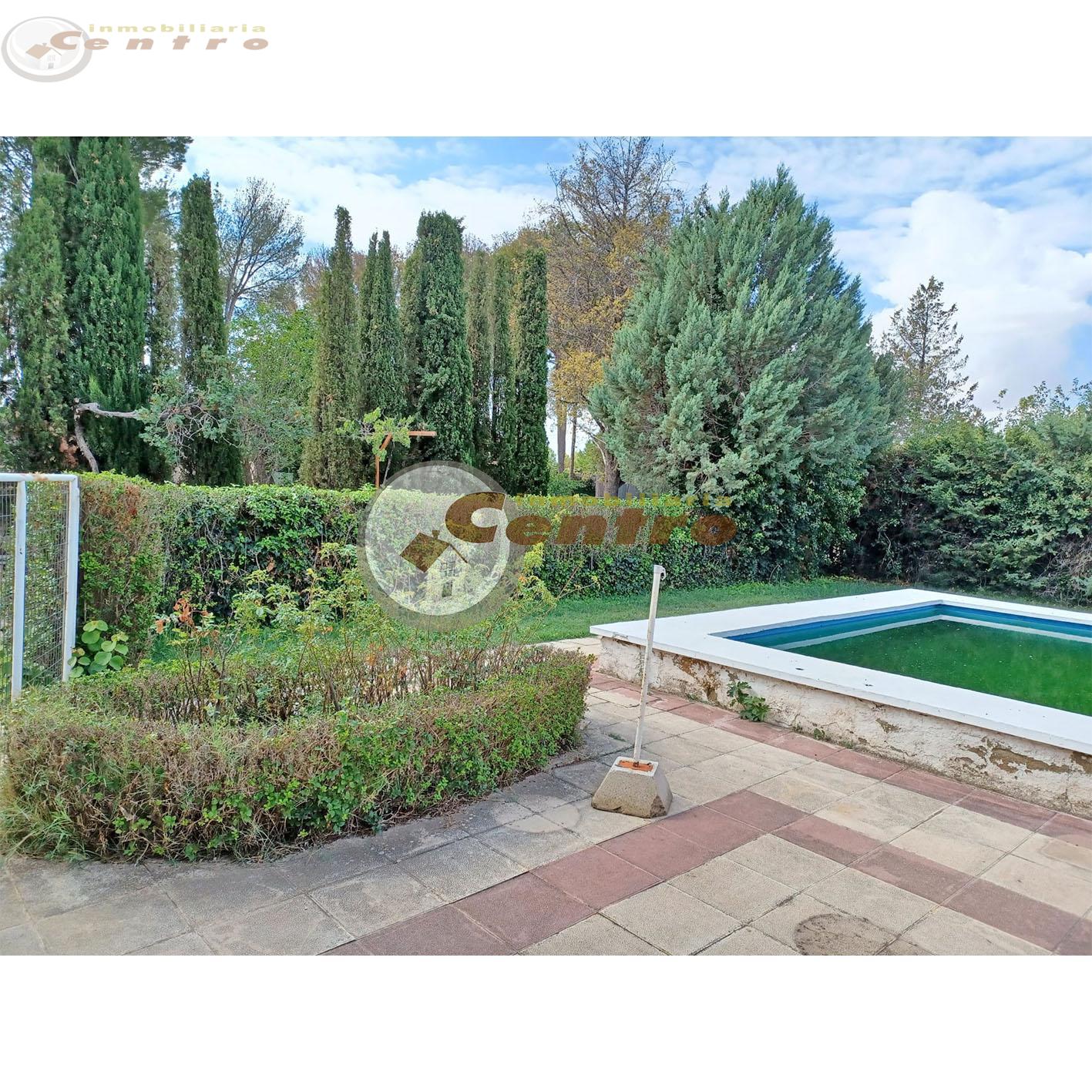 For sale of chalet in Albacete