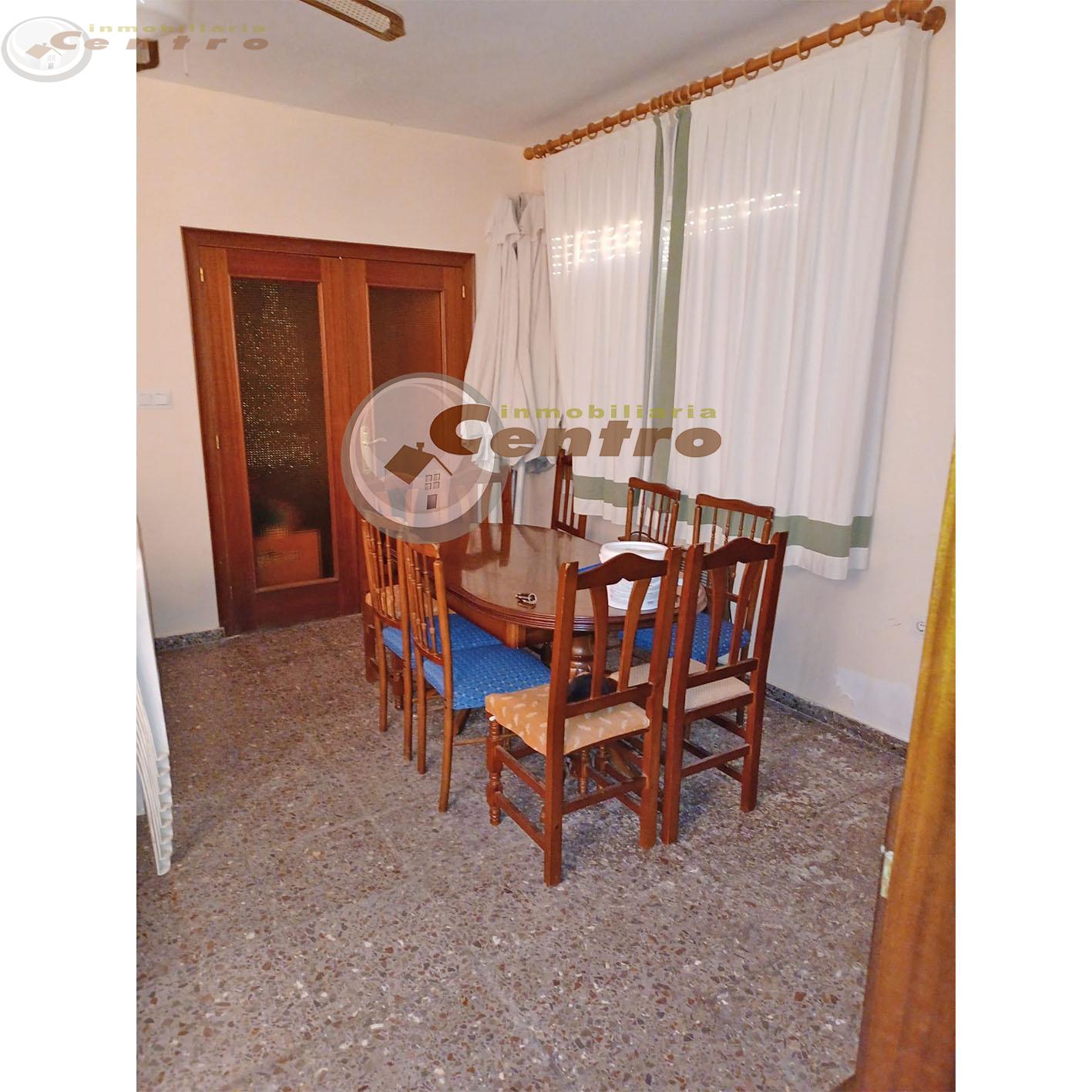 For sale of chalet in Albacete