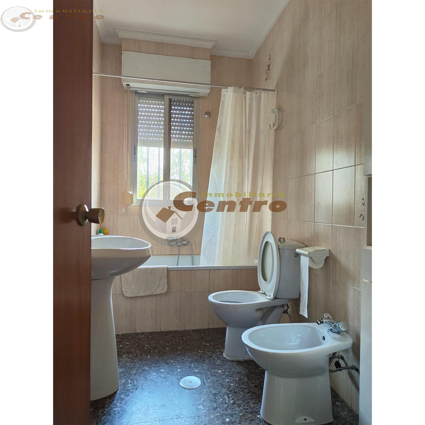 For sale of chalet in Albacete