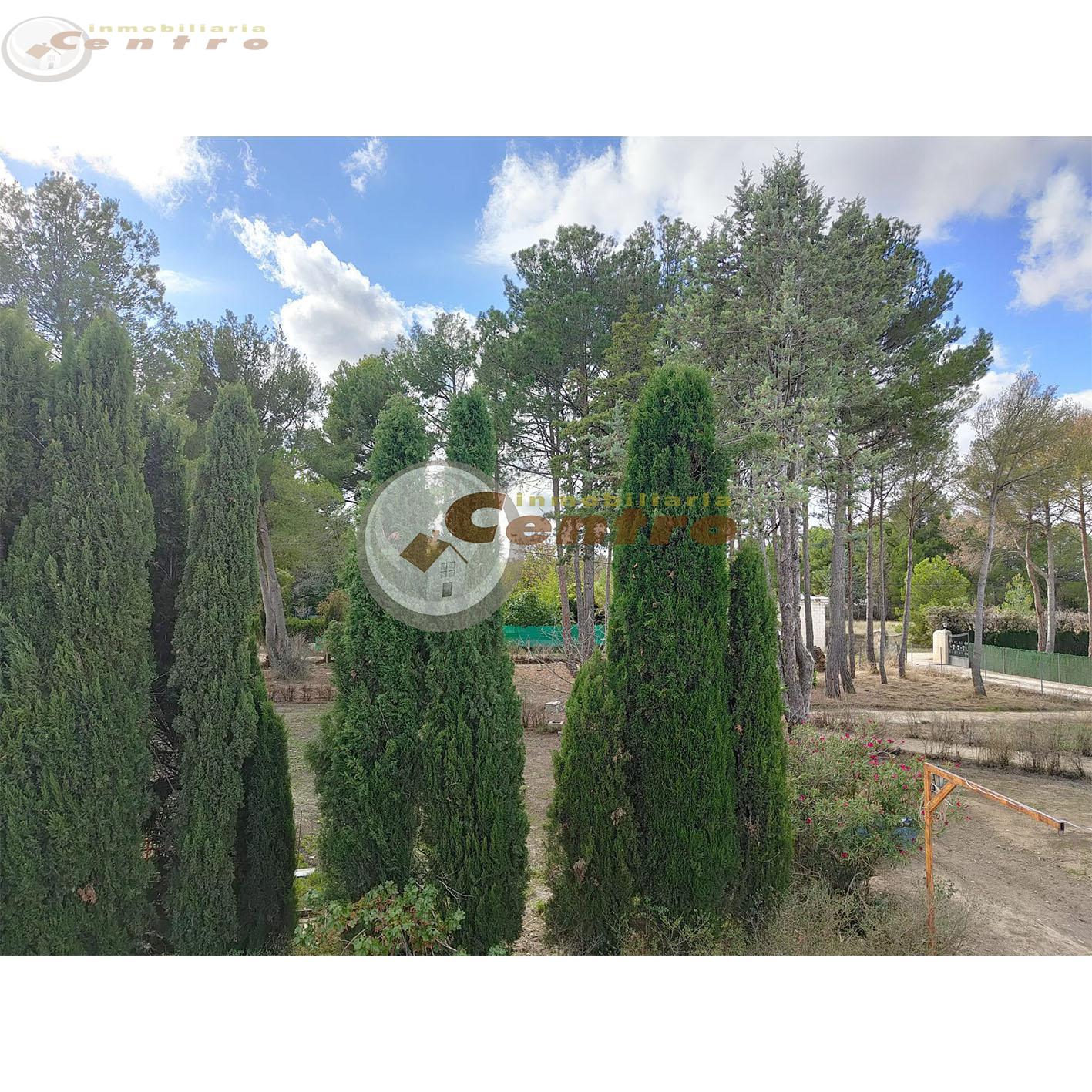 For sale of chalet in Albacete