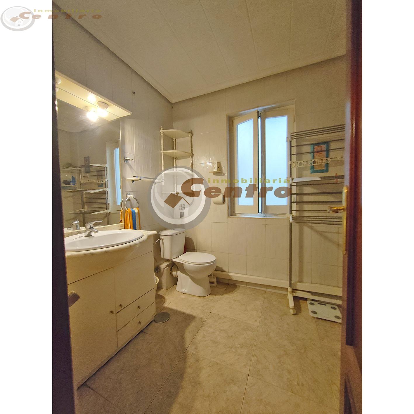 For sale of flat in Albacete
