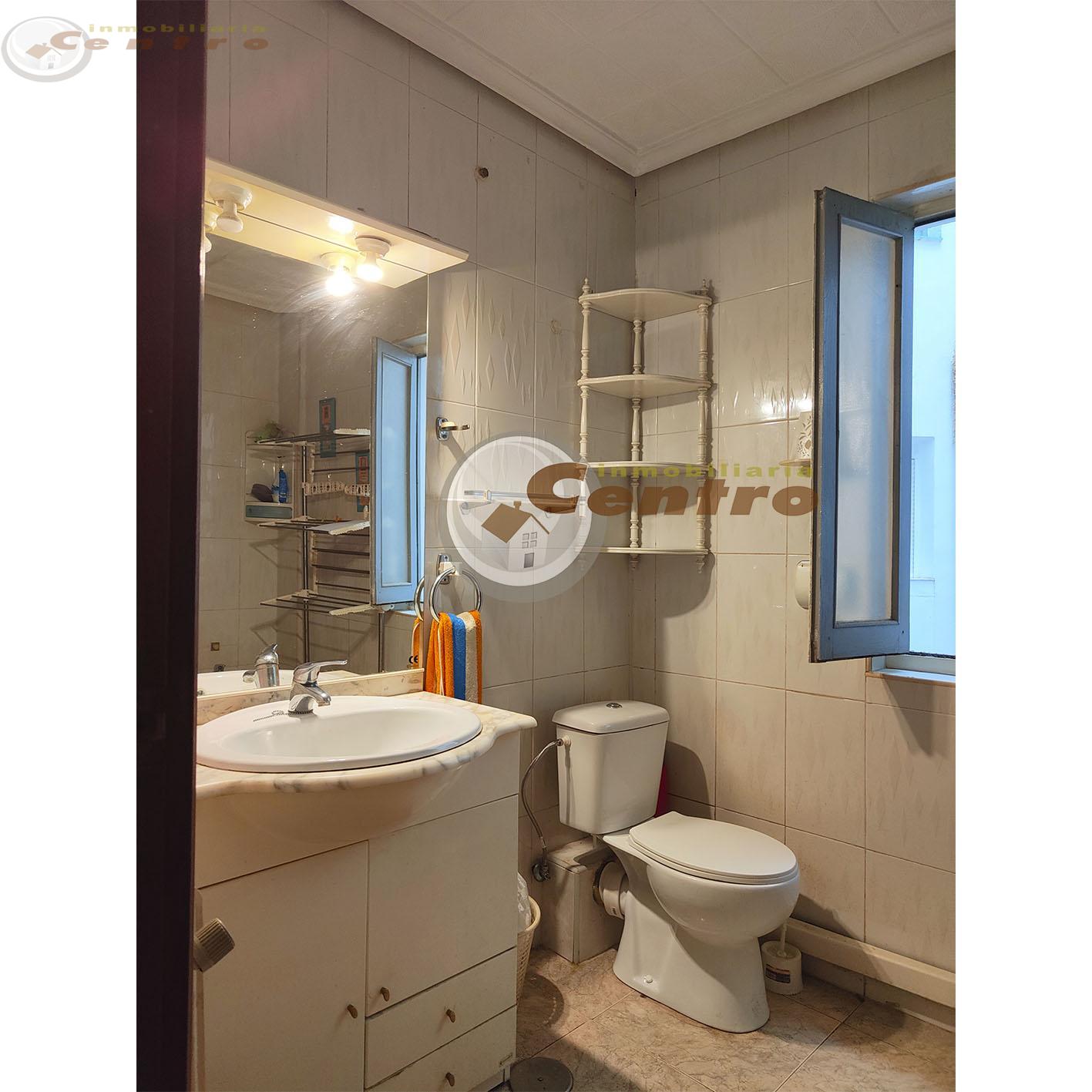 For sale of flat in Albacete