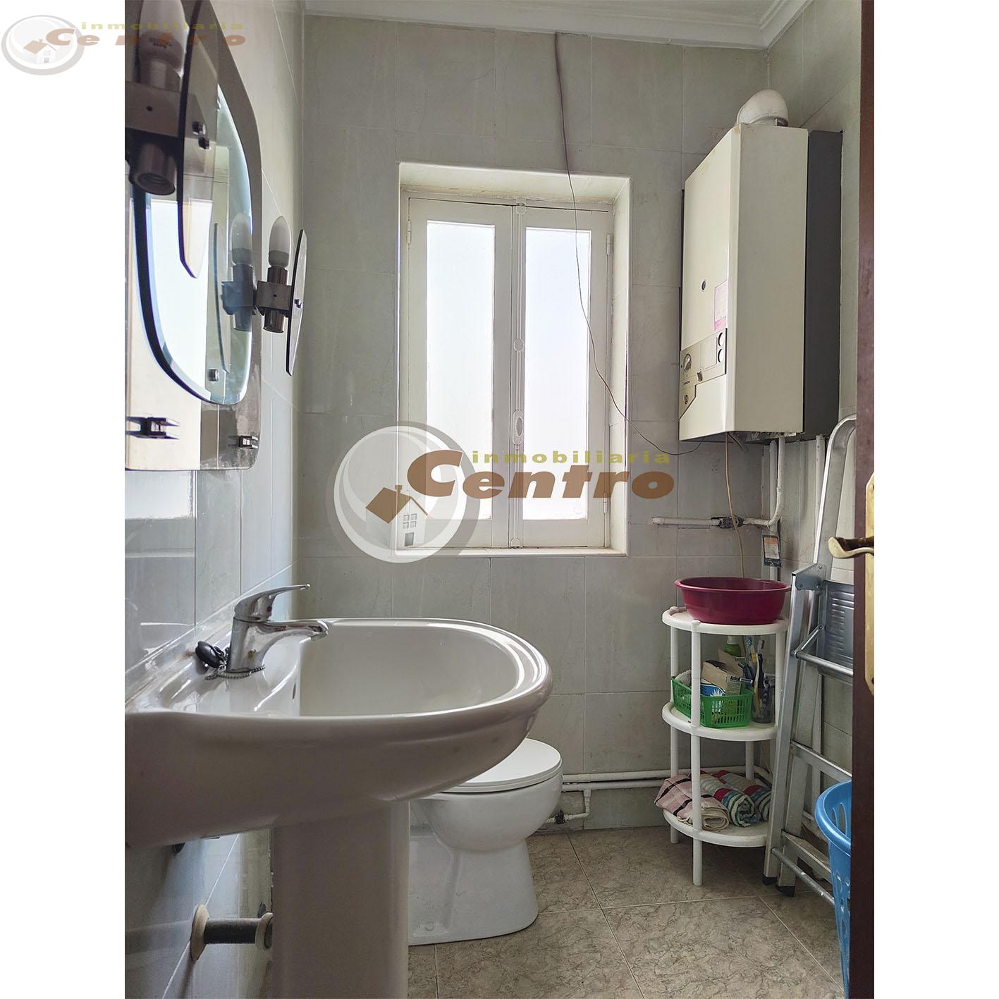 For sale of flat in Albacete