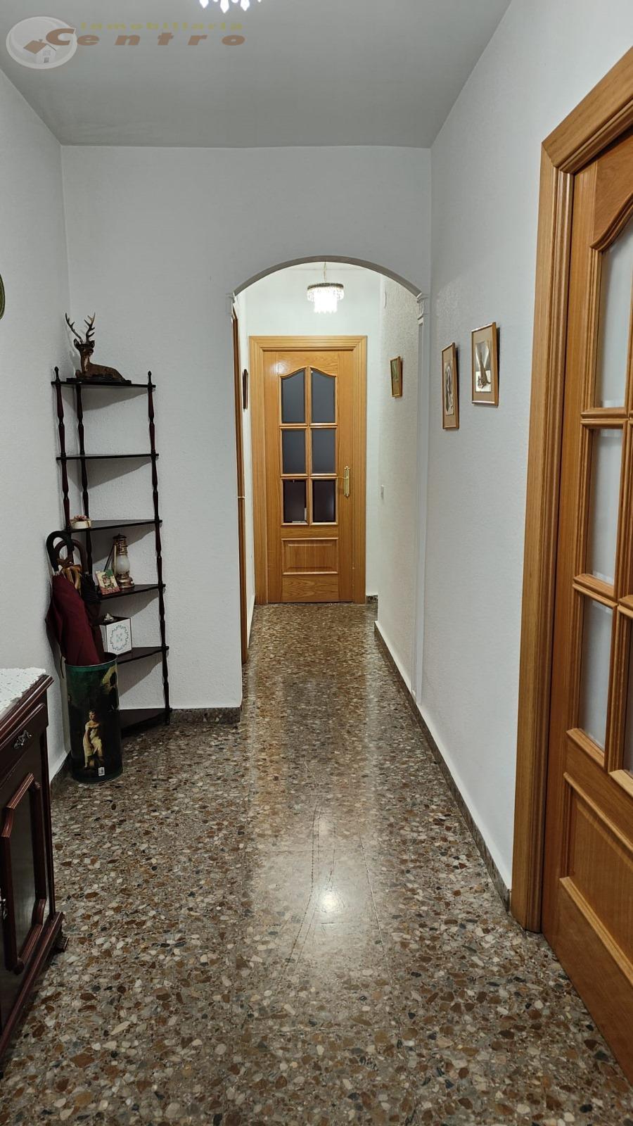 For sale of flat in Albacete