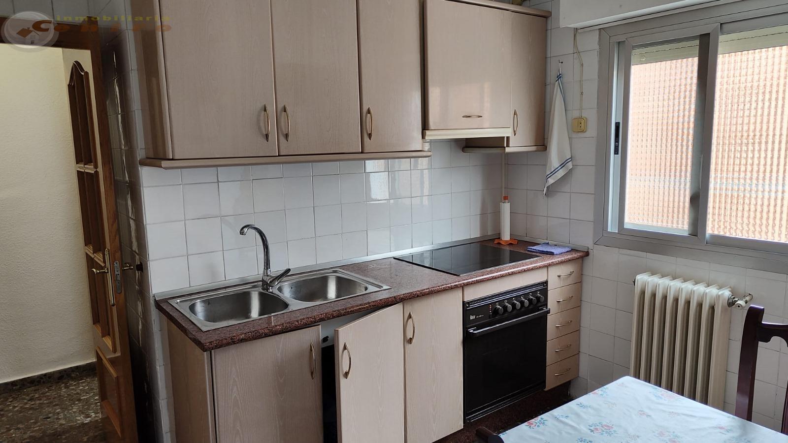 For sale of flat in Albacete