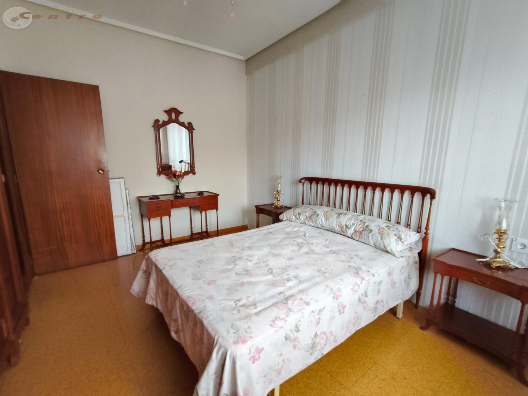 For sale of flat in Albacete