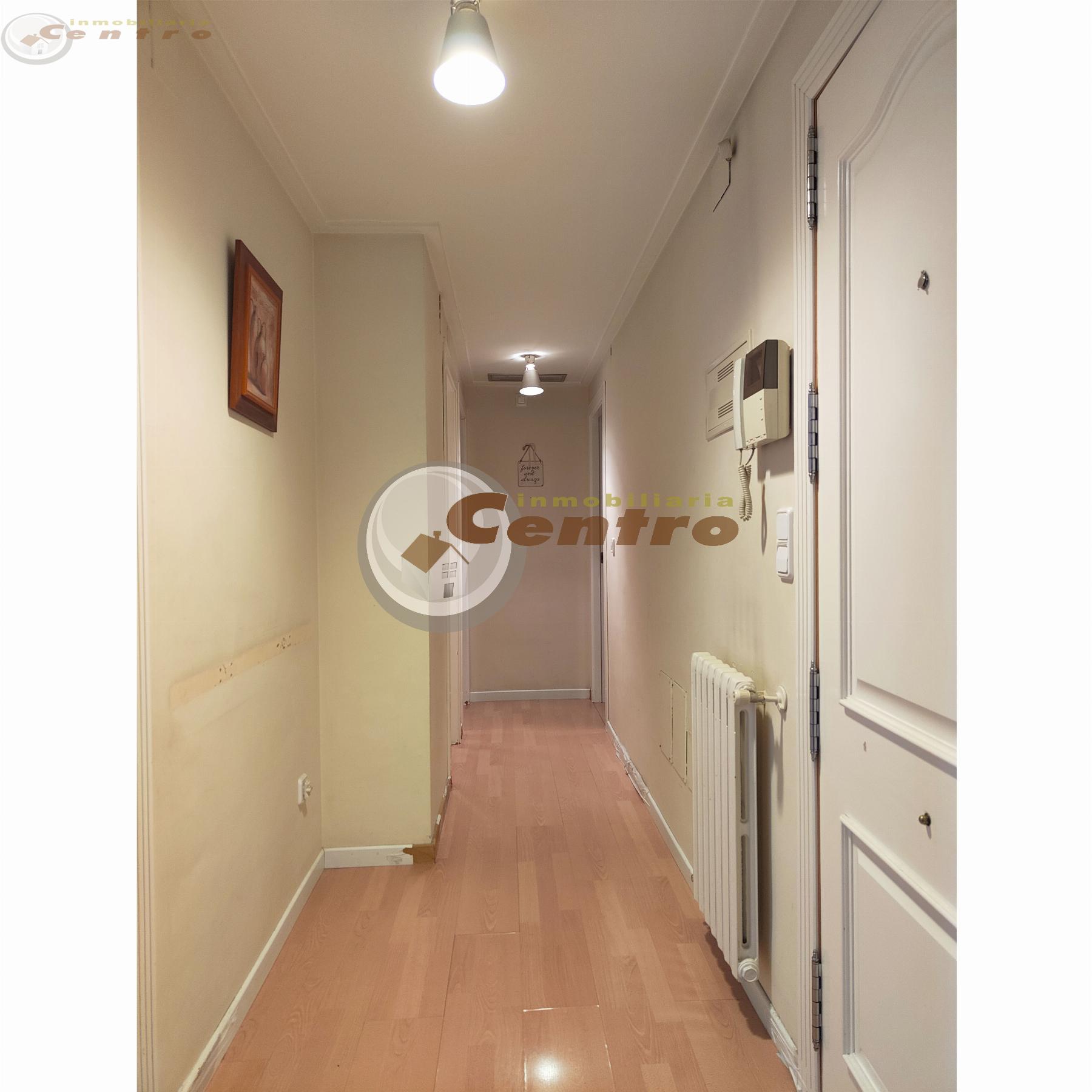 For sale of penthouse in Albacete