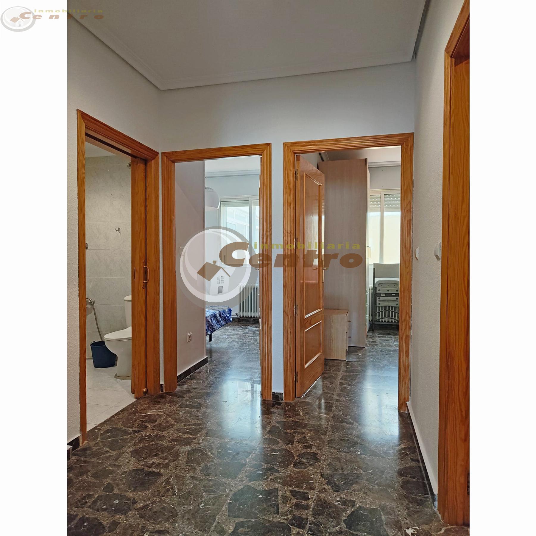 For sale of flat in Albacete