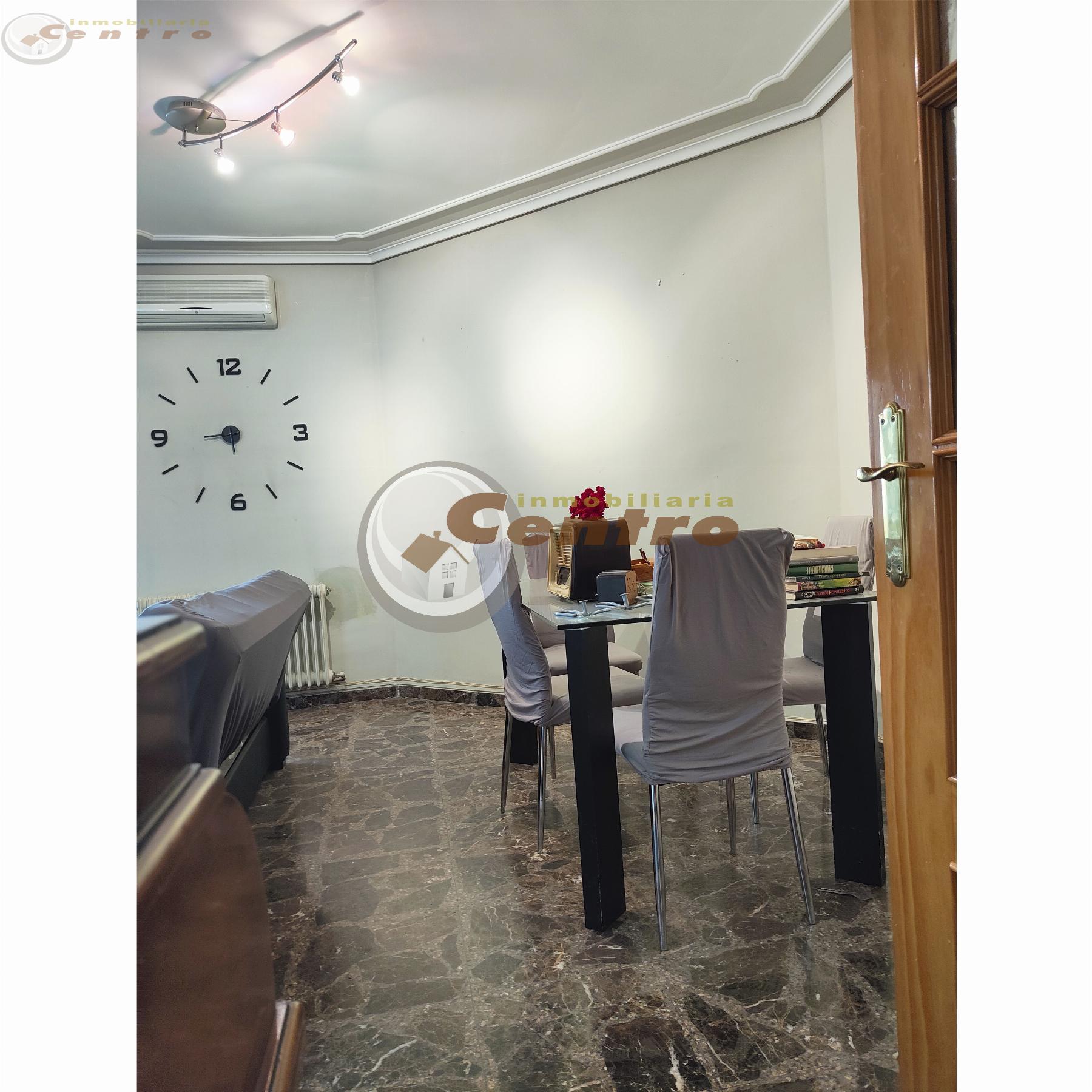 For sale of flat in Albacete