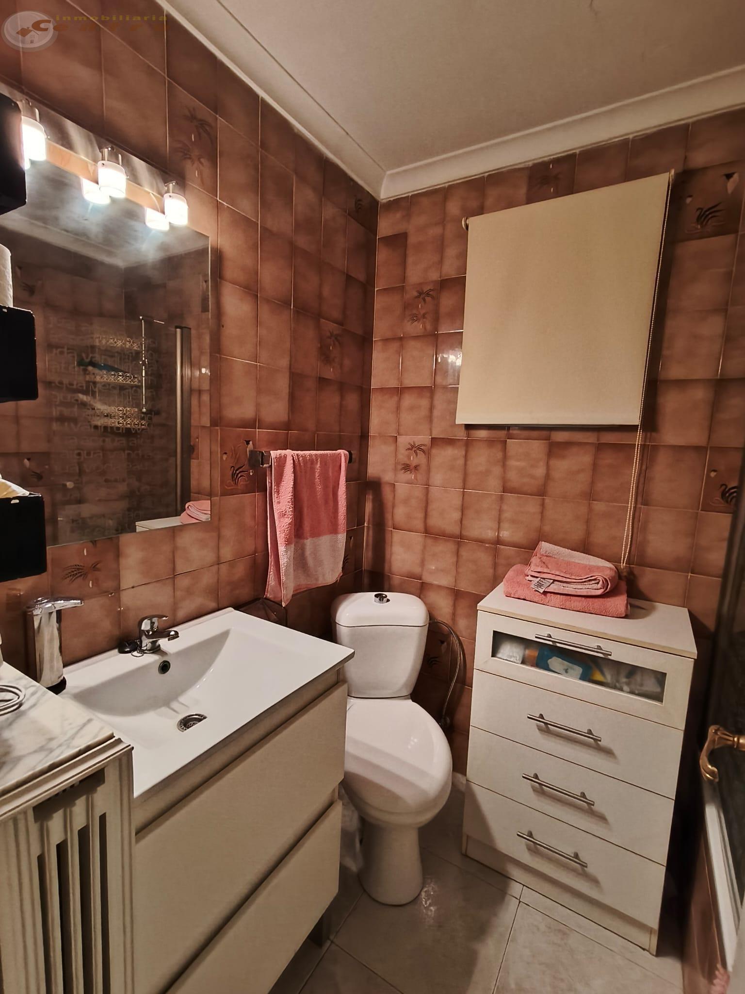For sale of flat in Albacete
