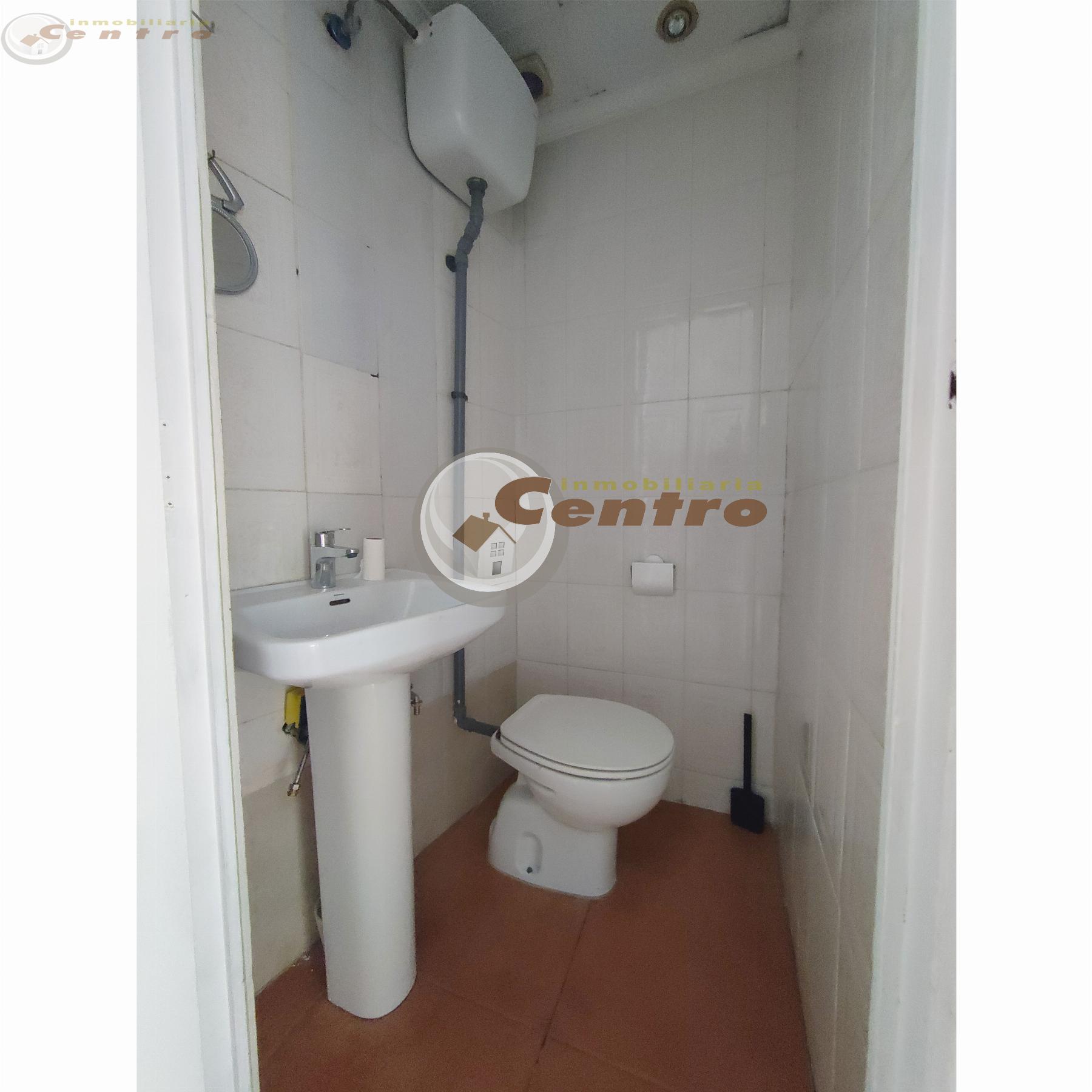 For sale of commercial in Albacete
