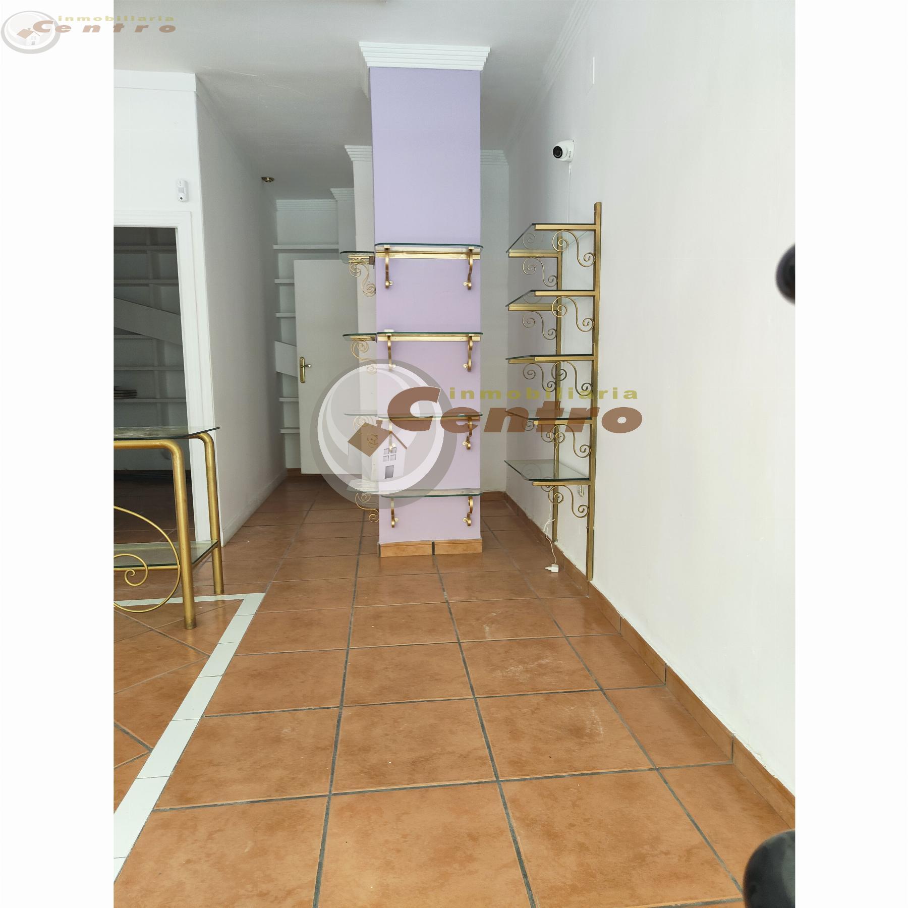 For sale of commercial in Albacete