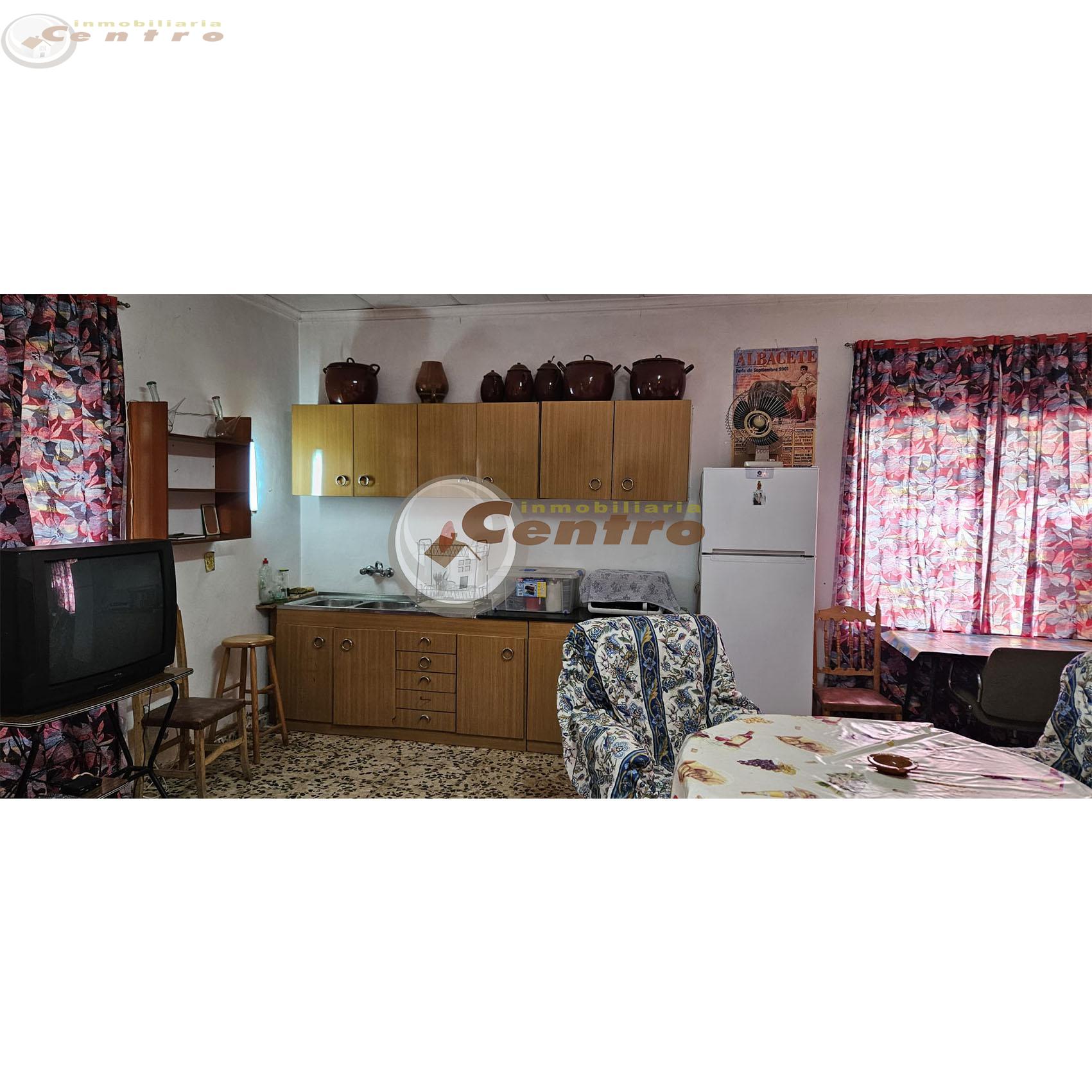 For sale of land in Pozohondo