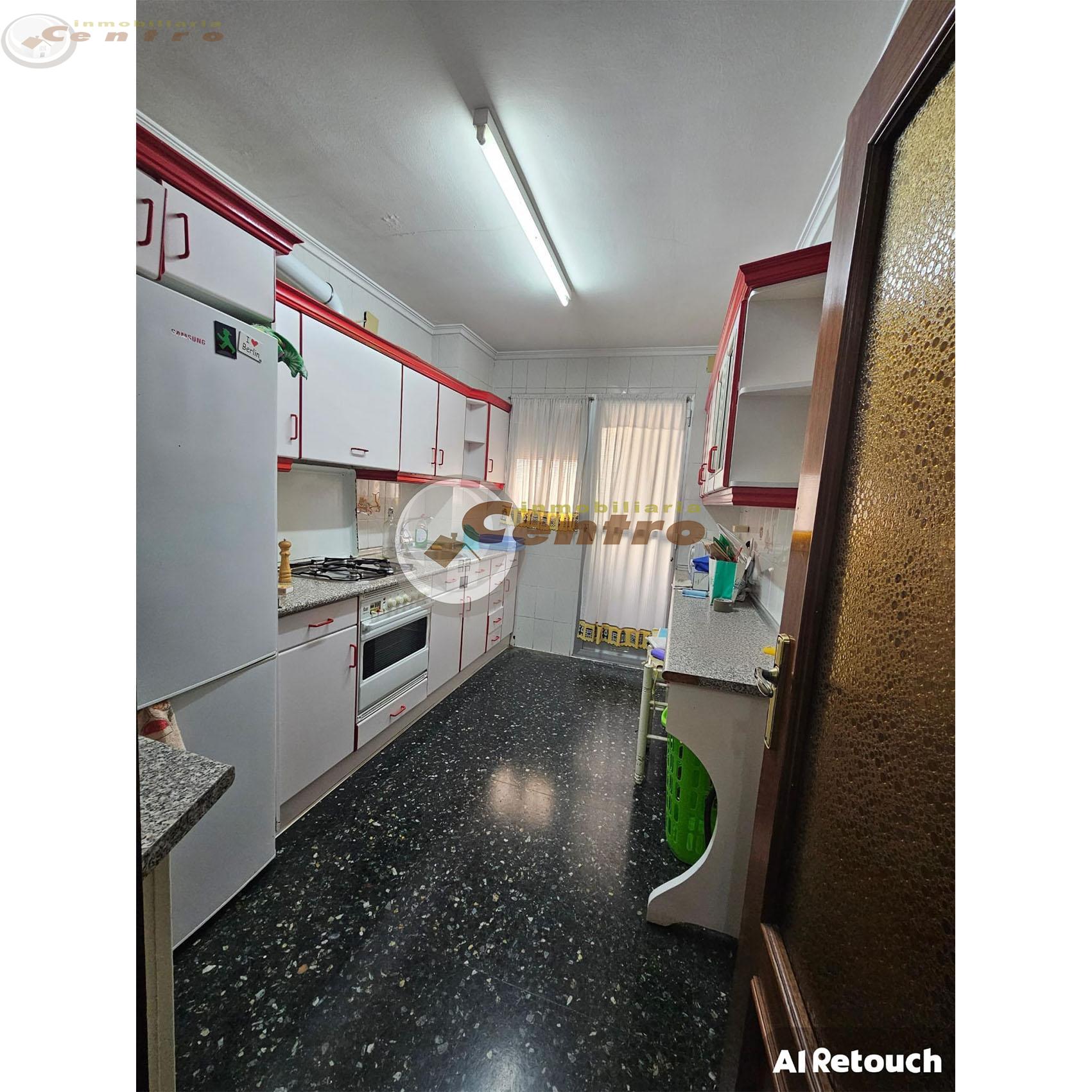 For sale of flat in Albacete