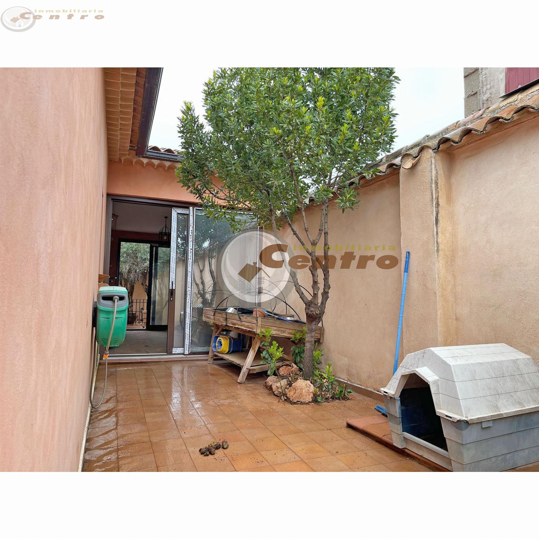 Venta de chalet en Ossa de Montiel