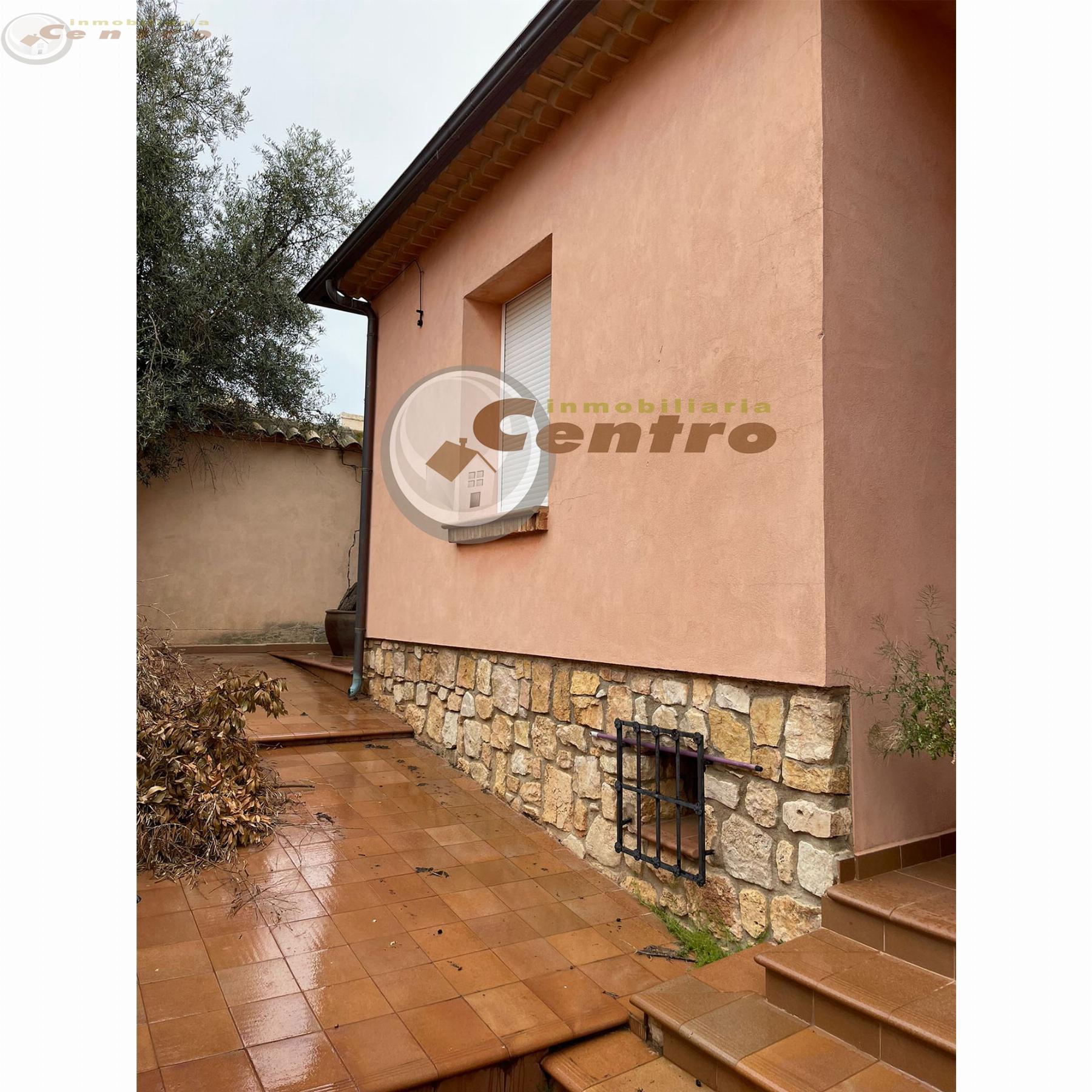 Venta de chalet en Ossa de Montiel