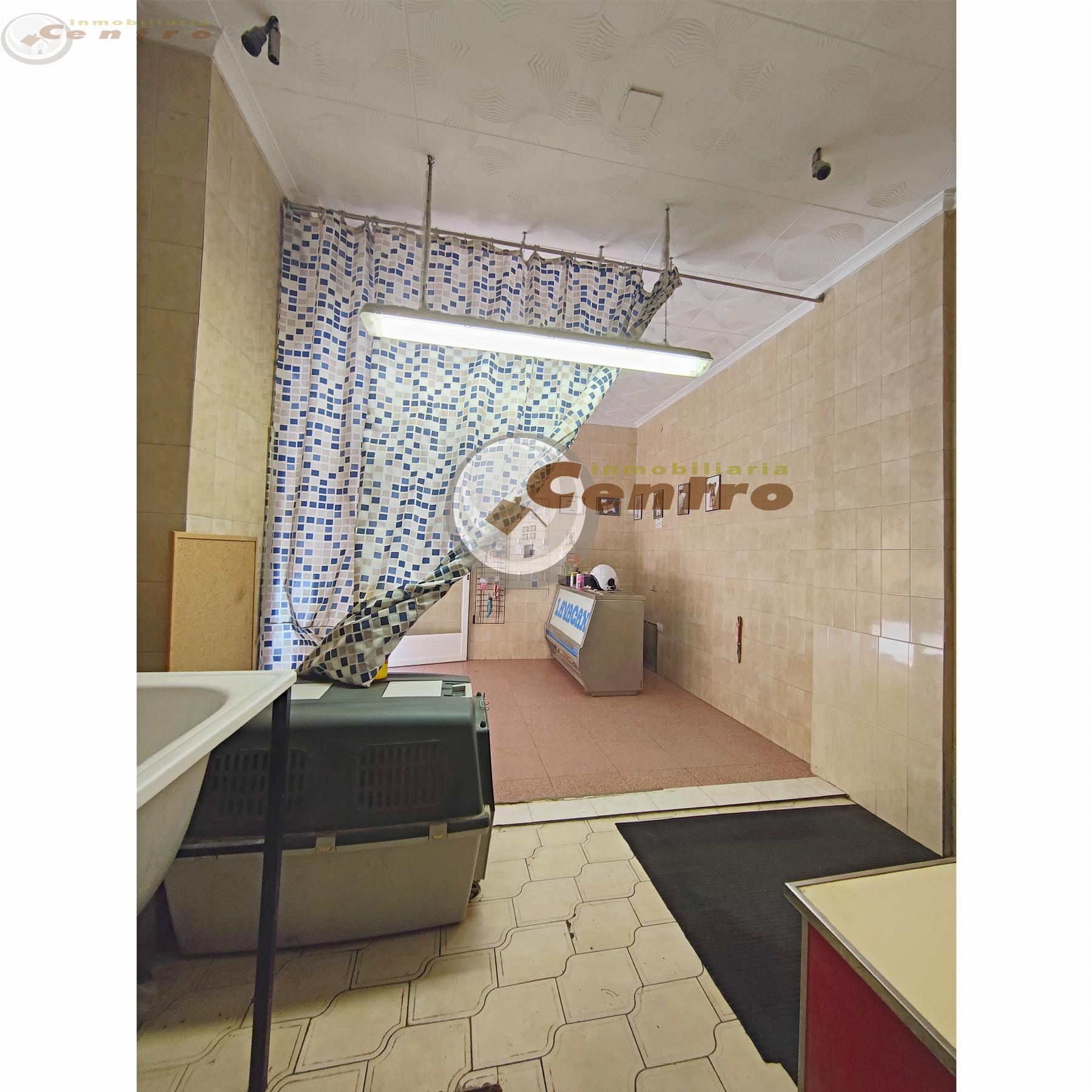 For sale of premises in Albacete