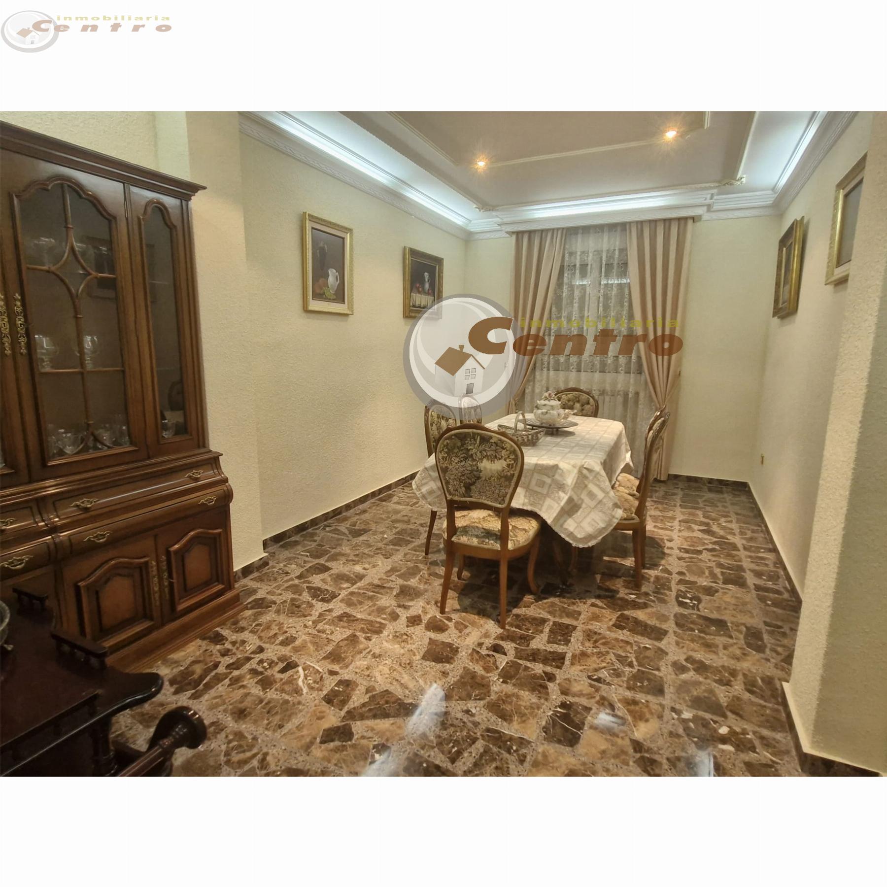 Venta de chalet en Albacete