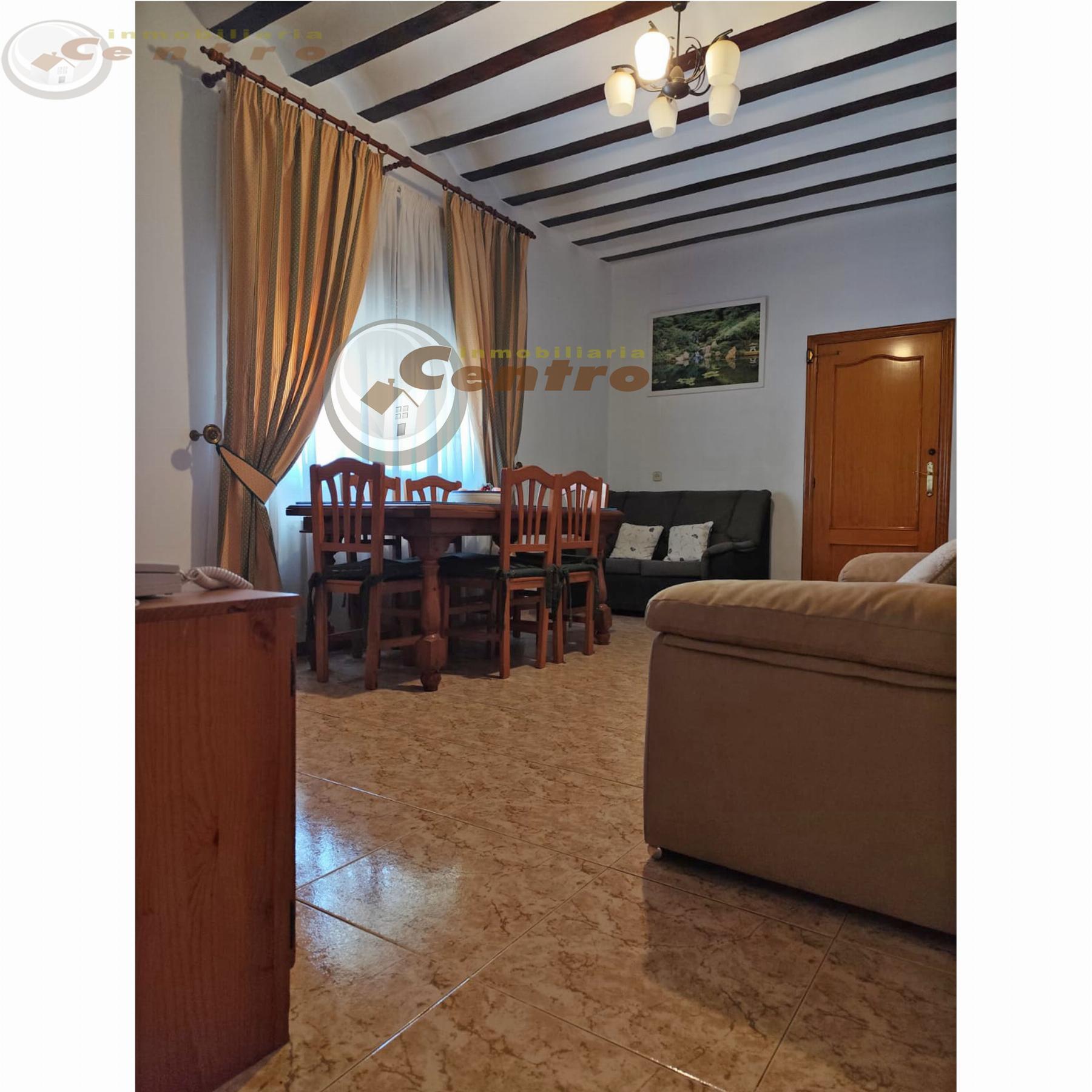 Venta de casa en Valdeganga