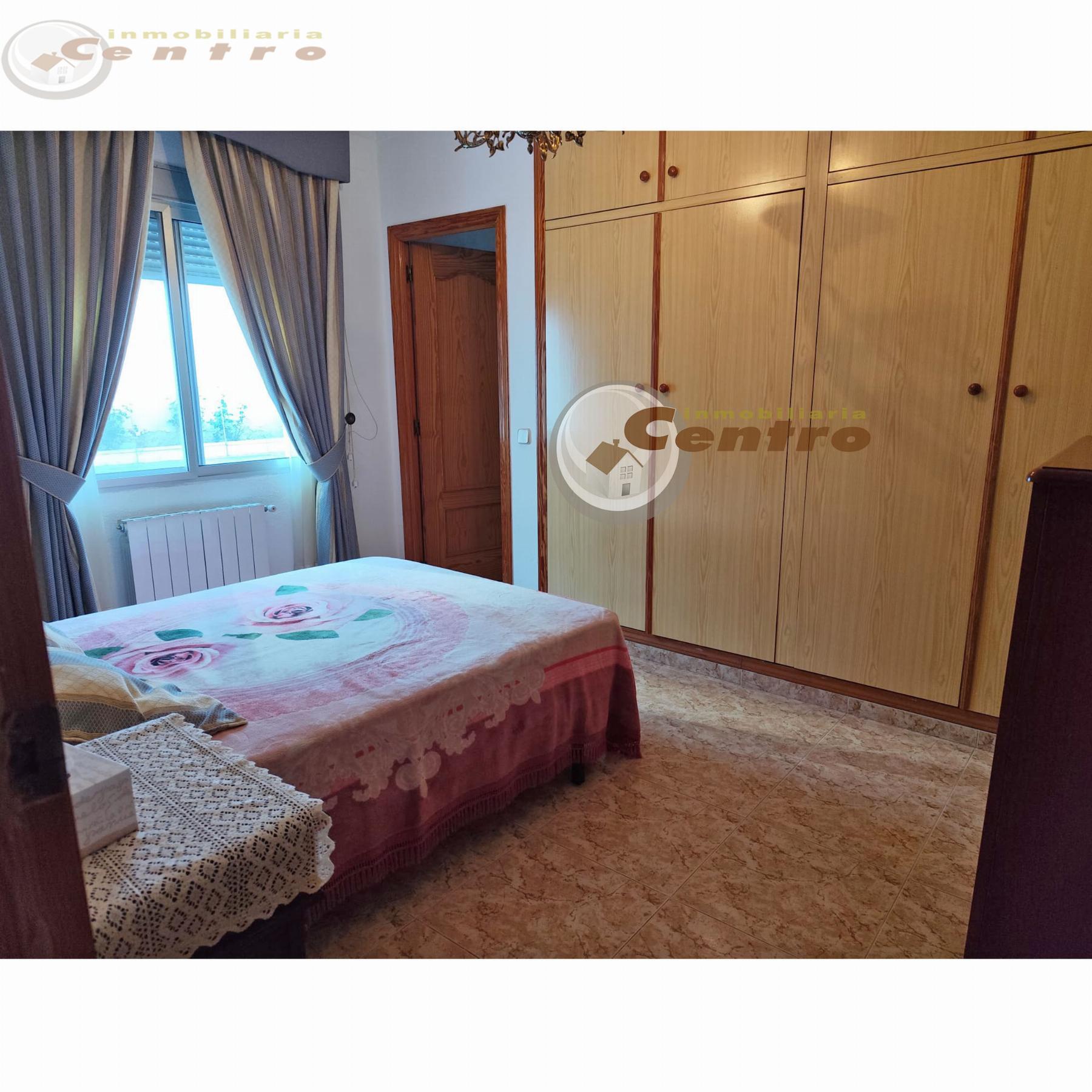 Venta de casa en Valdeganga