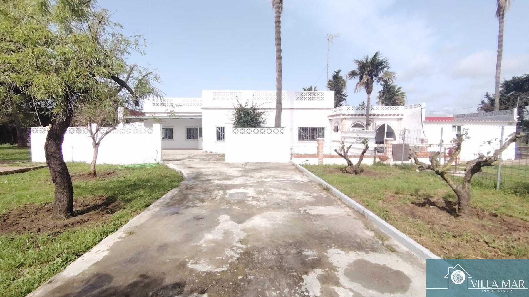 Venta de finca de recreo en Rota