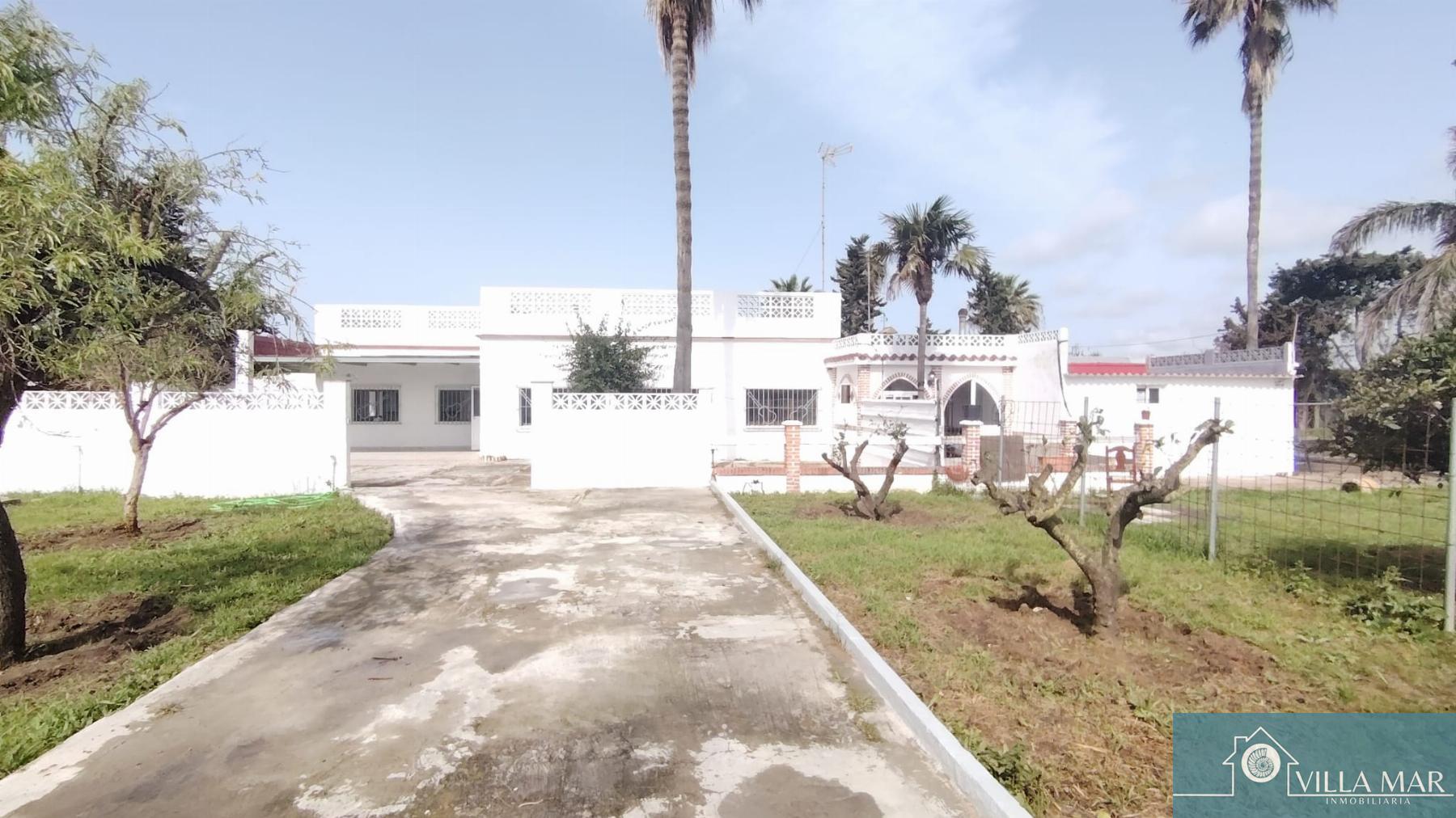 Venta de finca de recreo en Rota