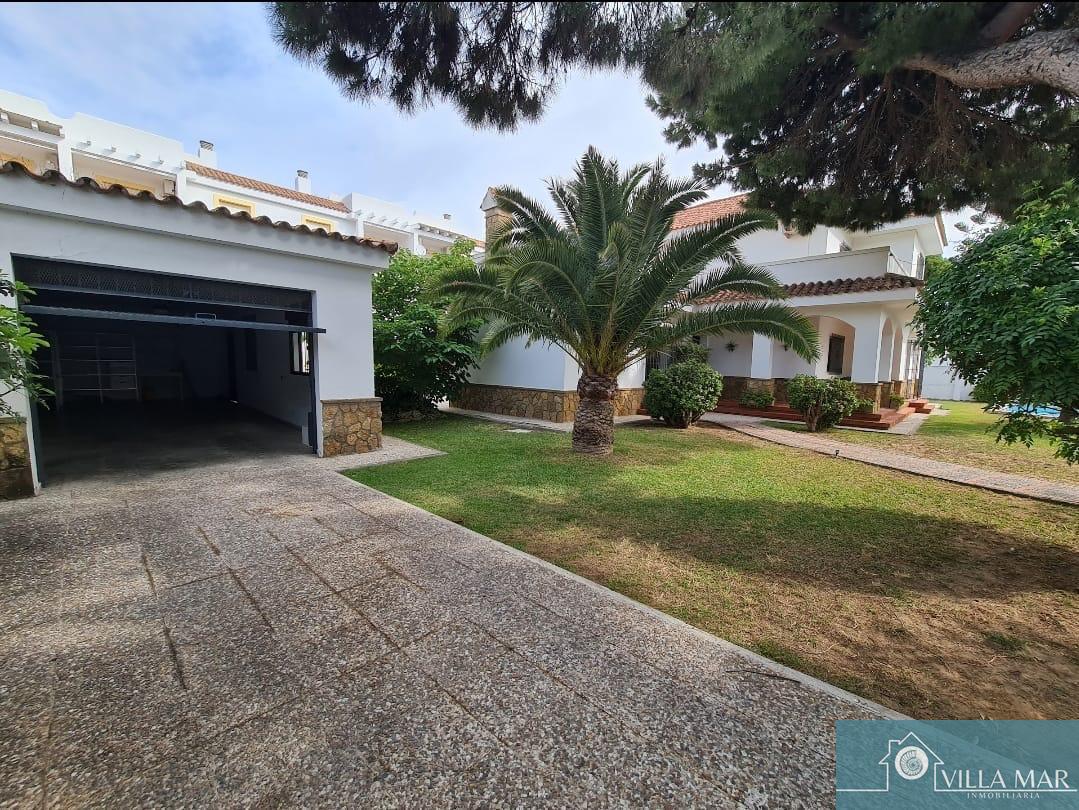 Venta de chalet en Rota