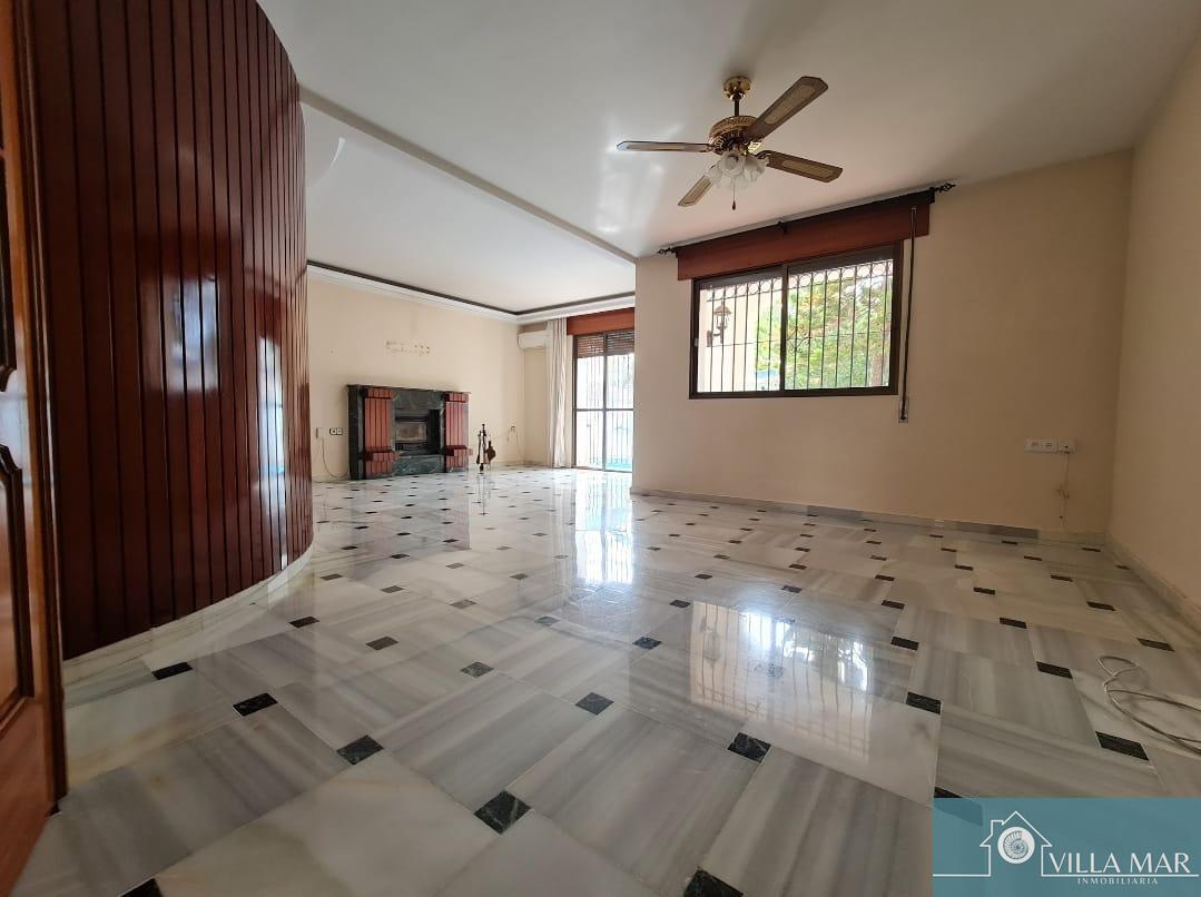 Venta de chalet en Rota