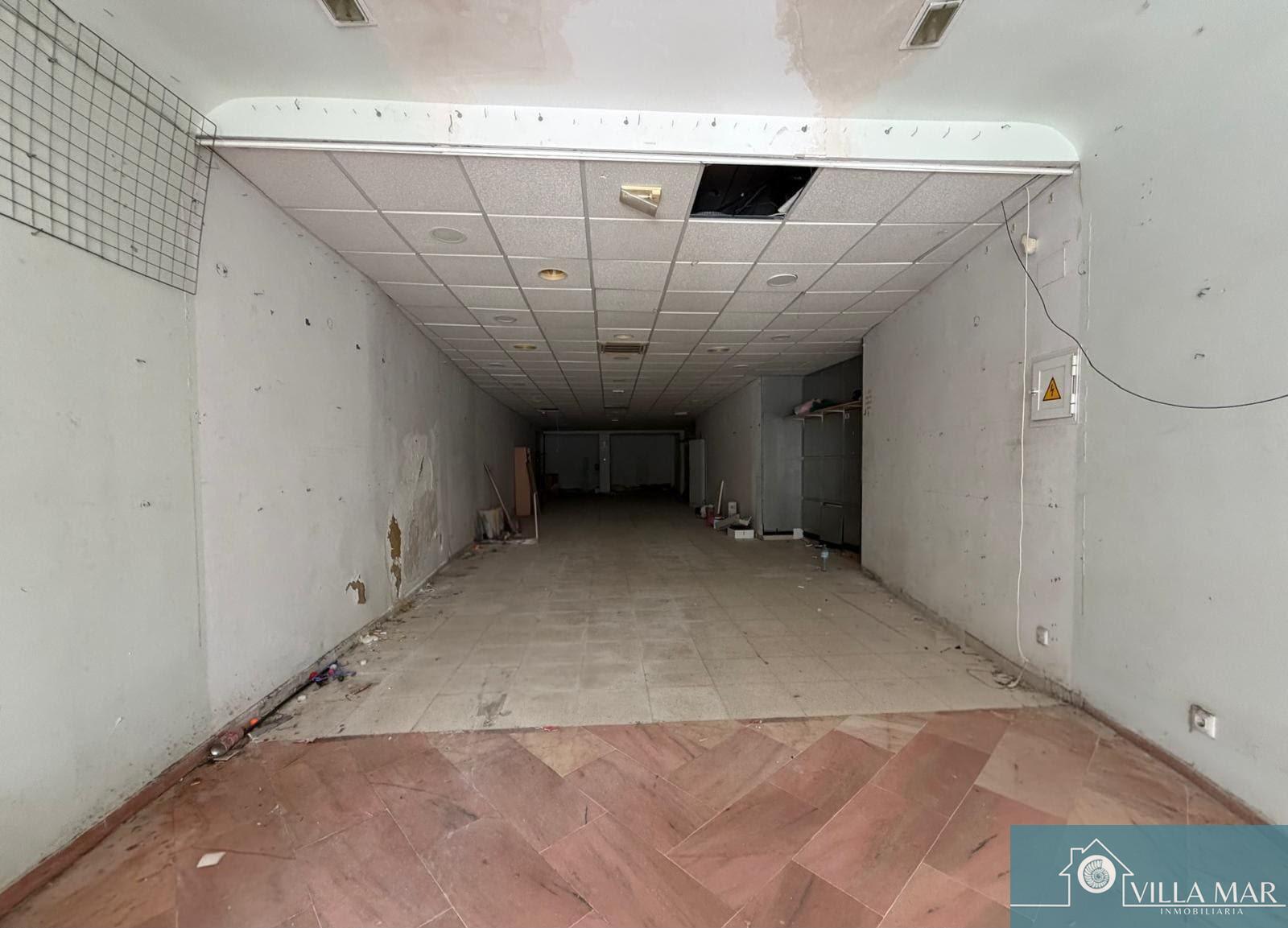 Venta de local en Rota