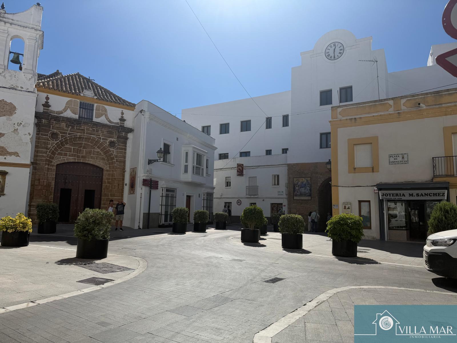 Venta de local en Rota