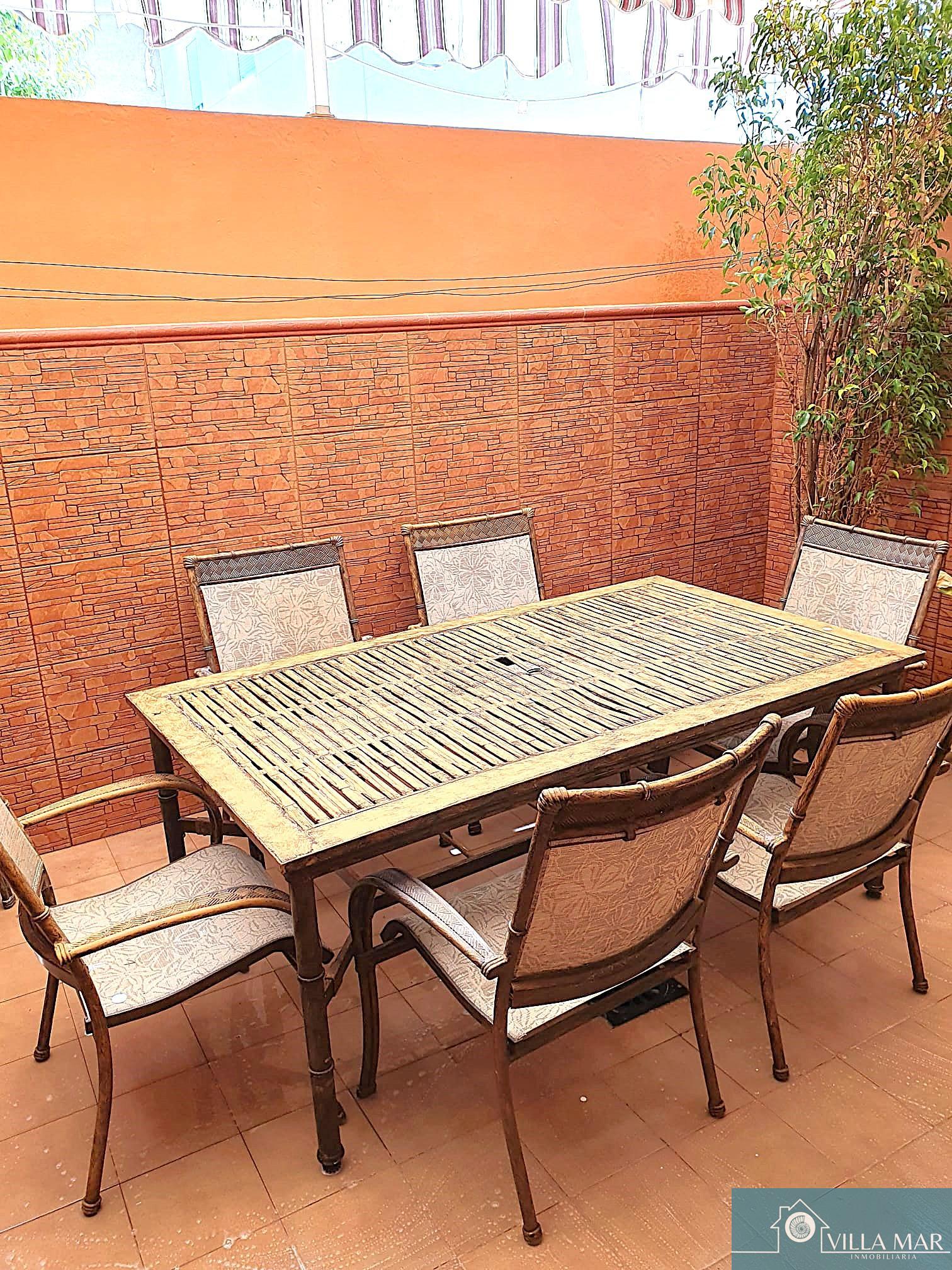 For sale of duplex in Rota
