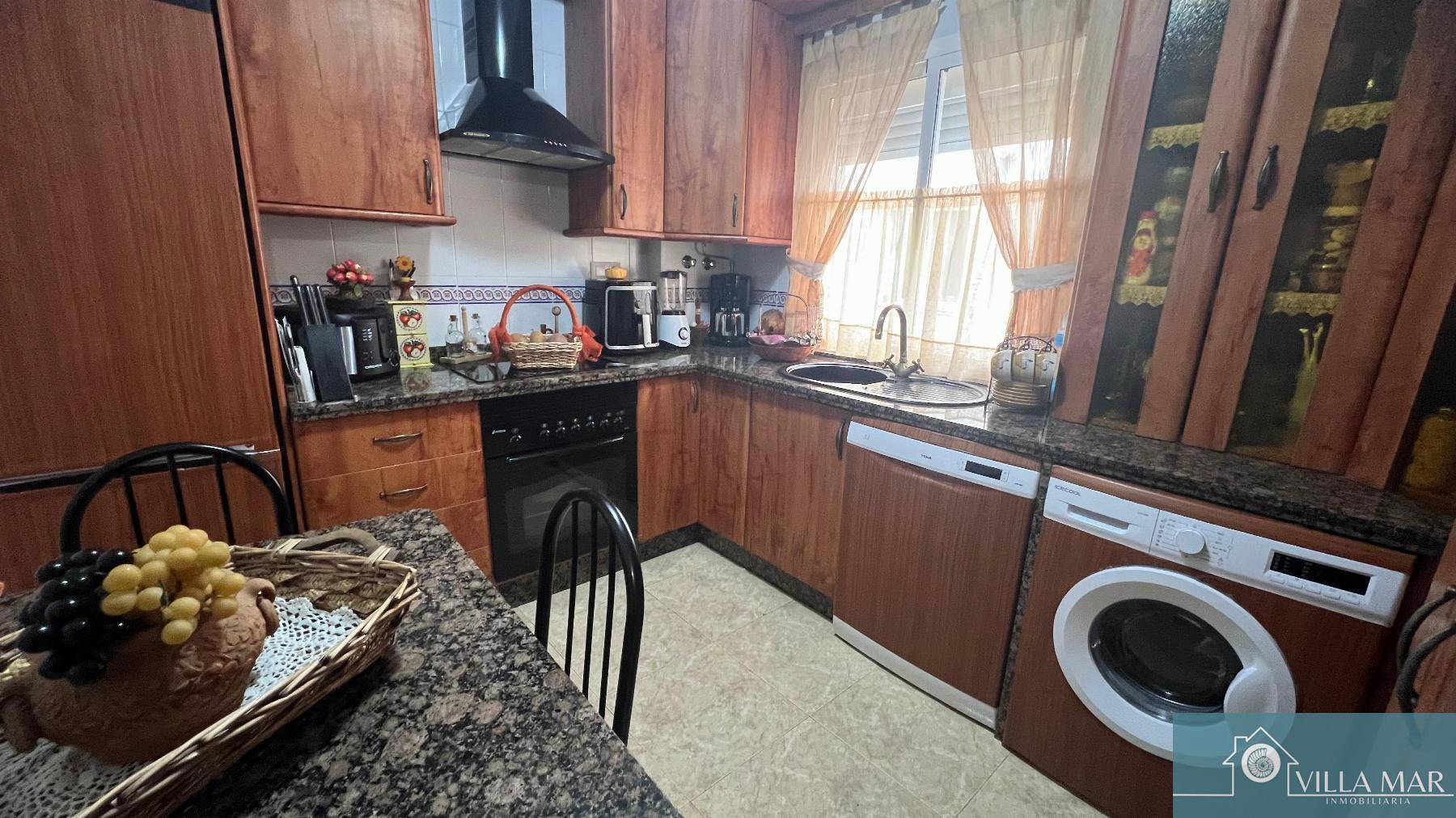 For sale of duplex in Rota